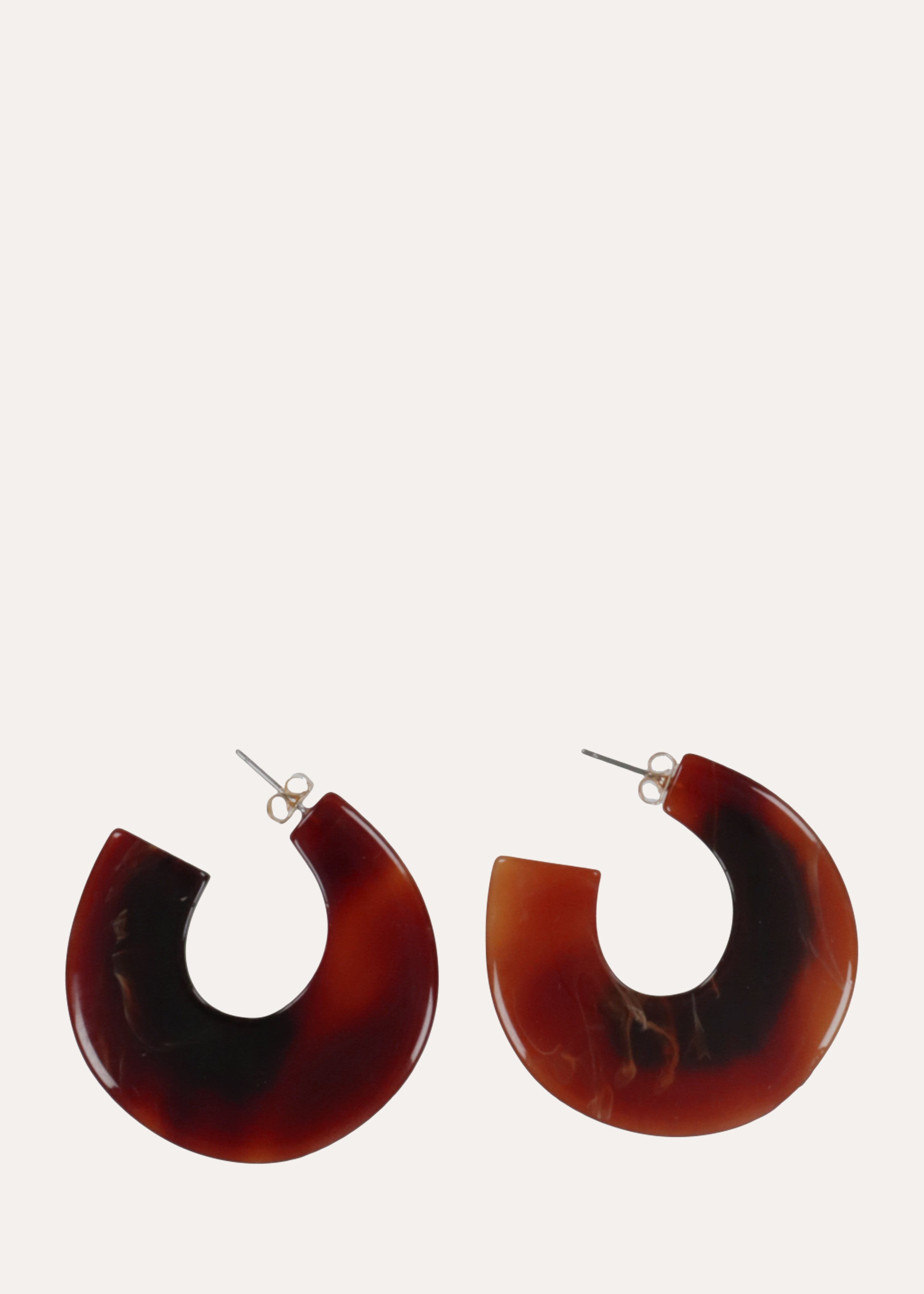 Boucles d'oreilles créoles en résine marron