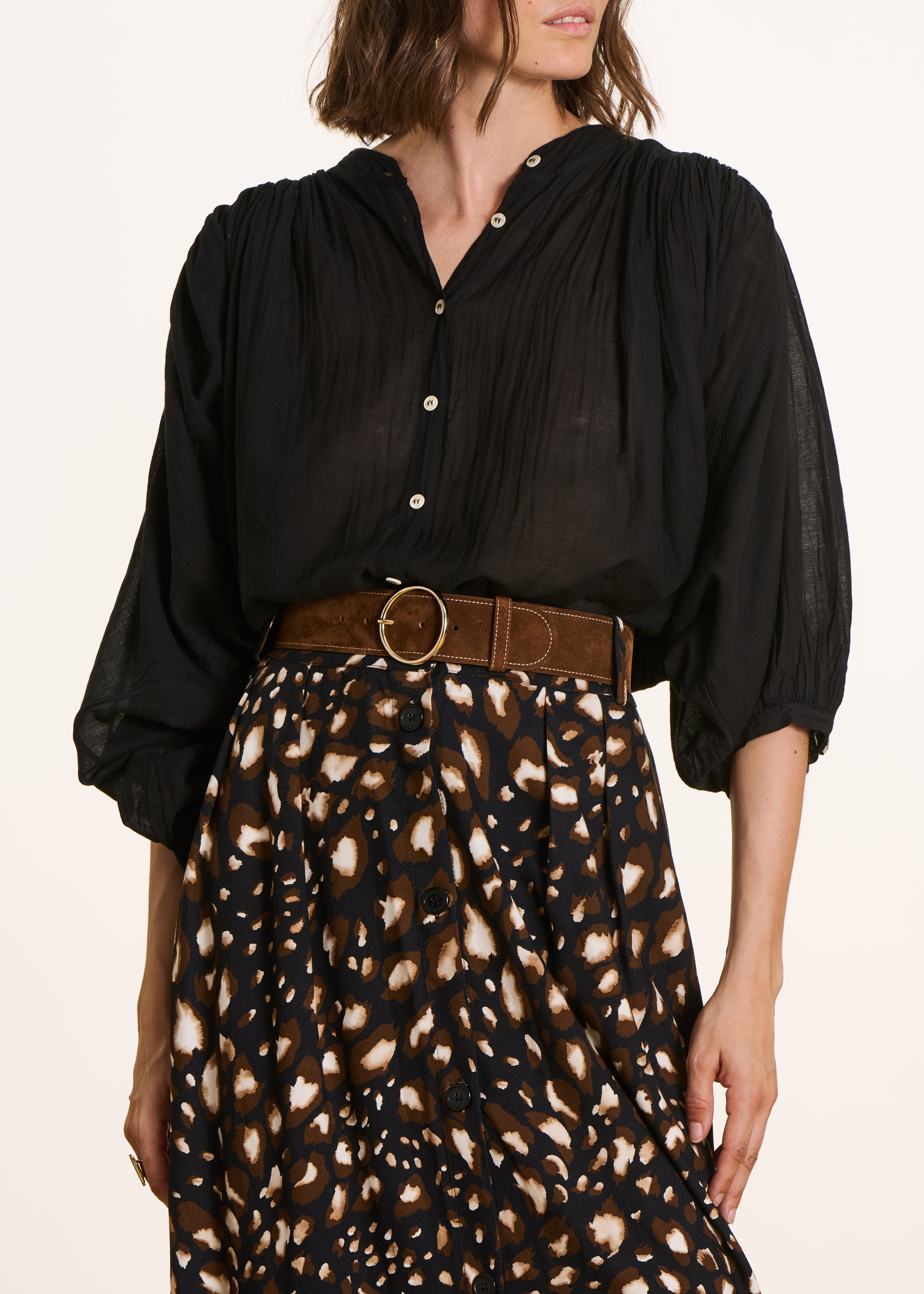 Ceinture en croûte de cuir marron avec surpiqûres