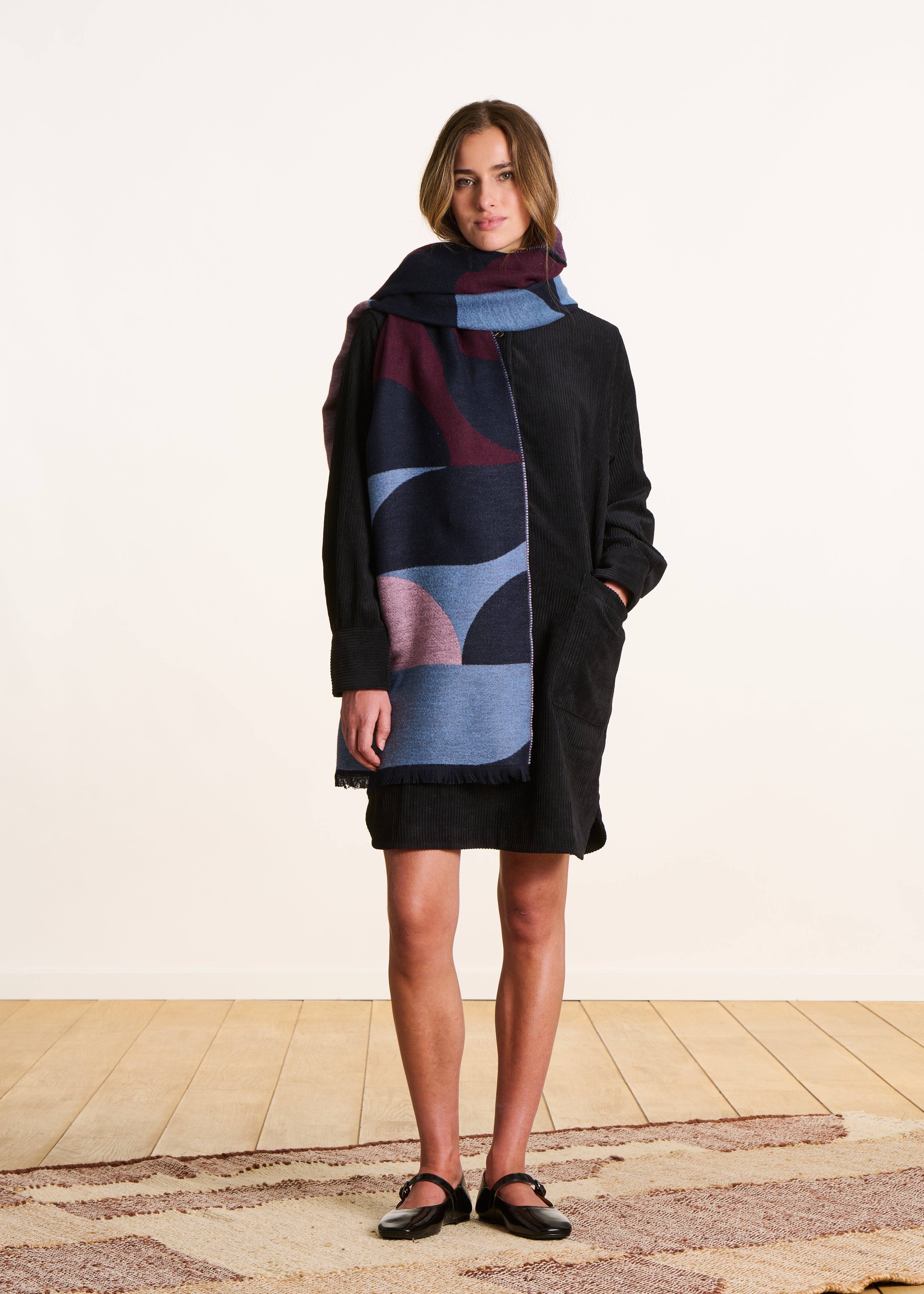 Blue patterned scarf in organic cotton