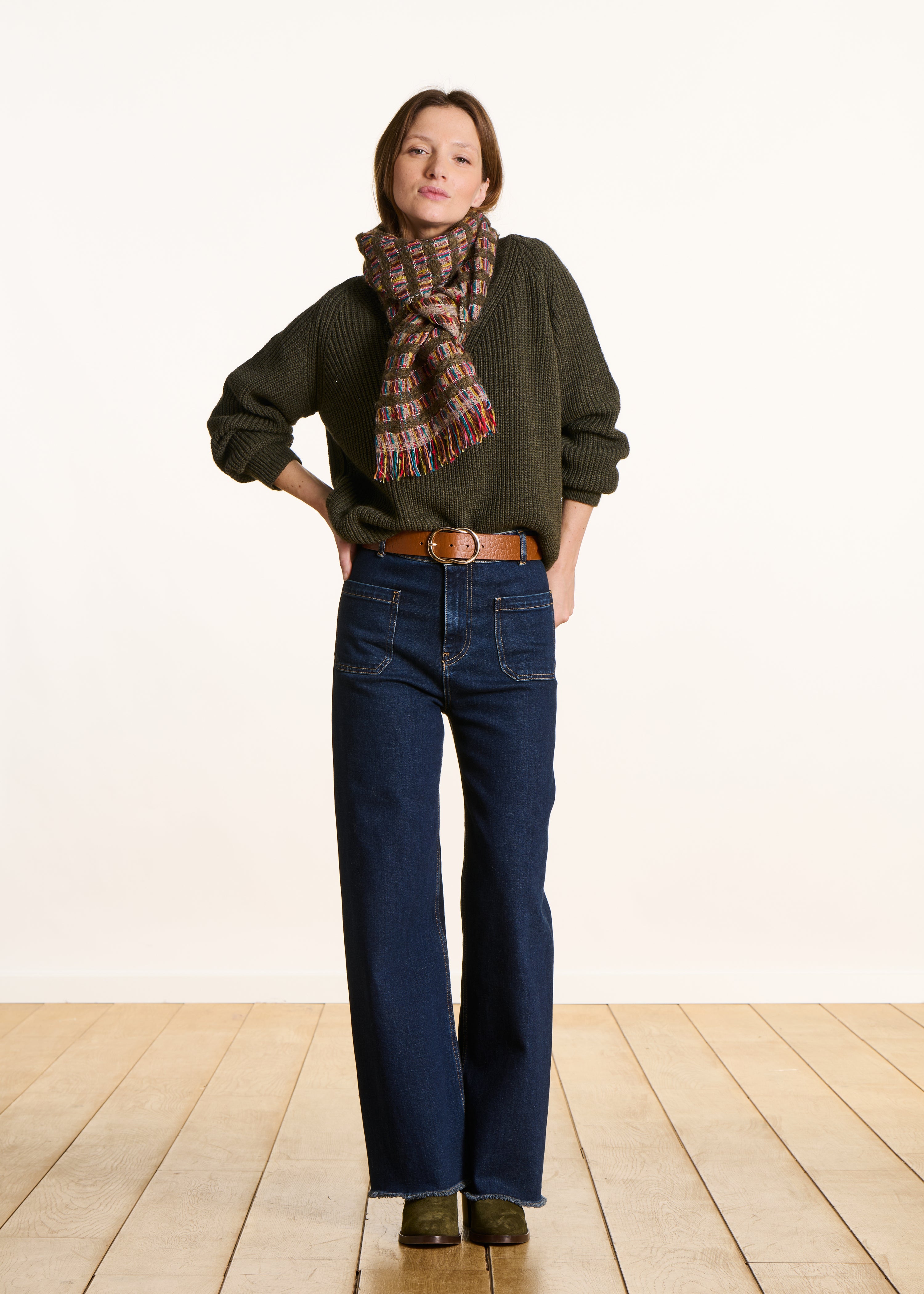 Sjaal kaki met fantasieruitjes