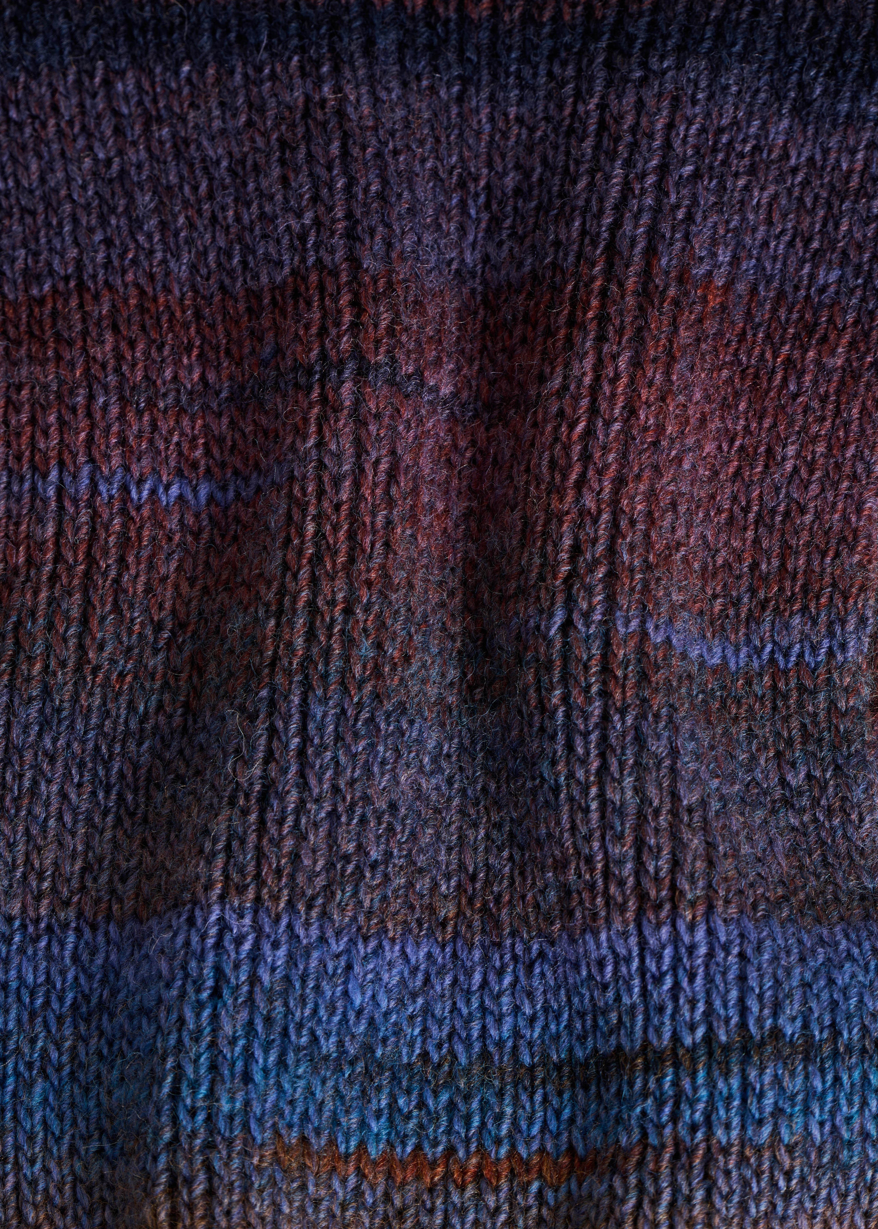 Écharpe tricotée multicolore