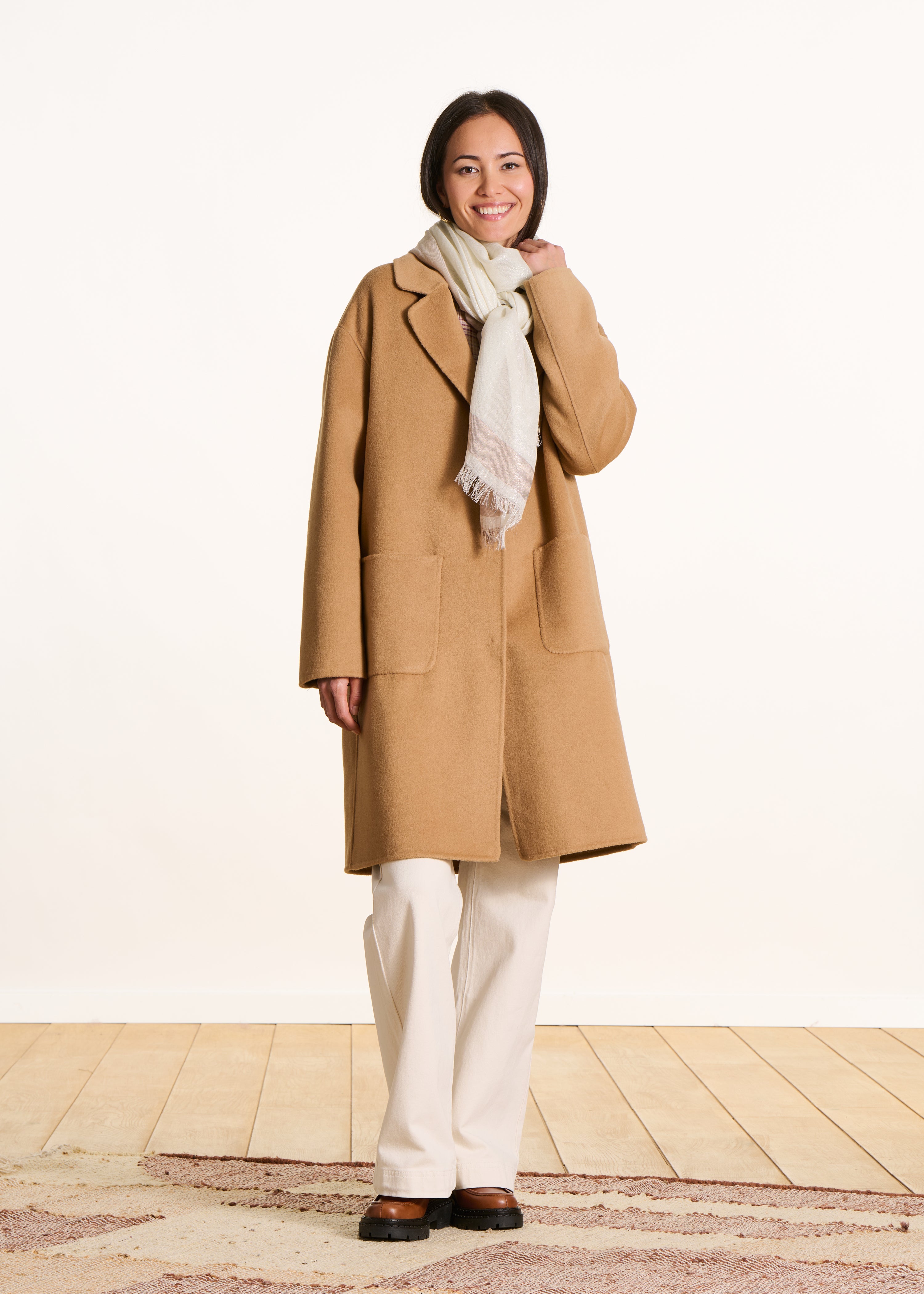 Foulard écru en laine et coton irisé