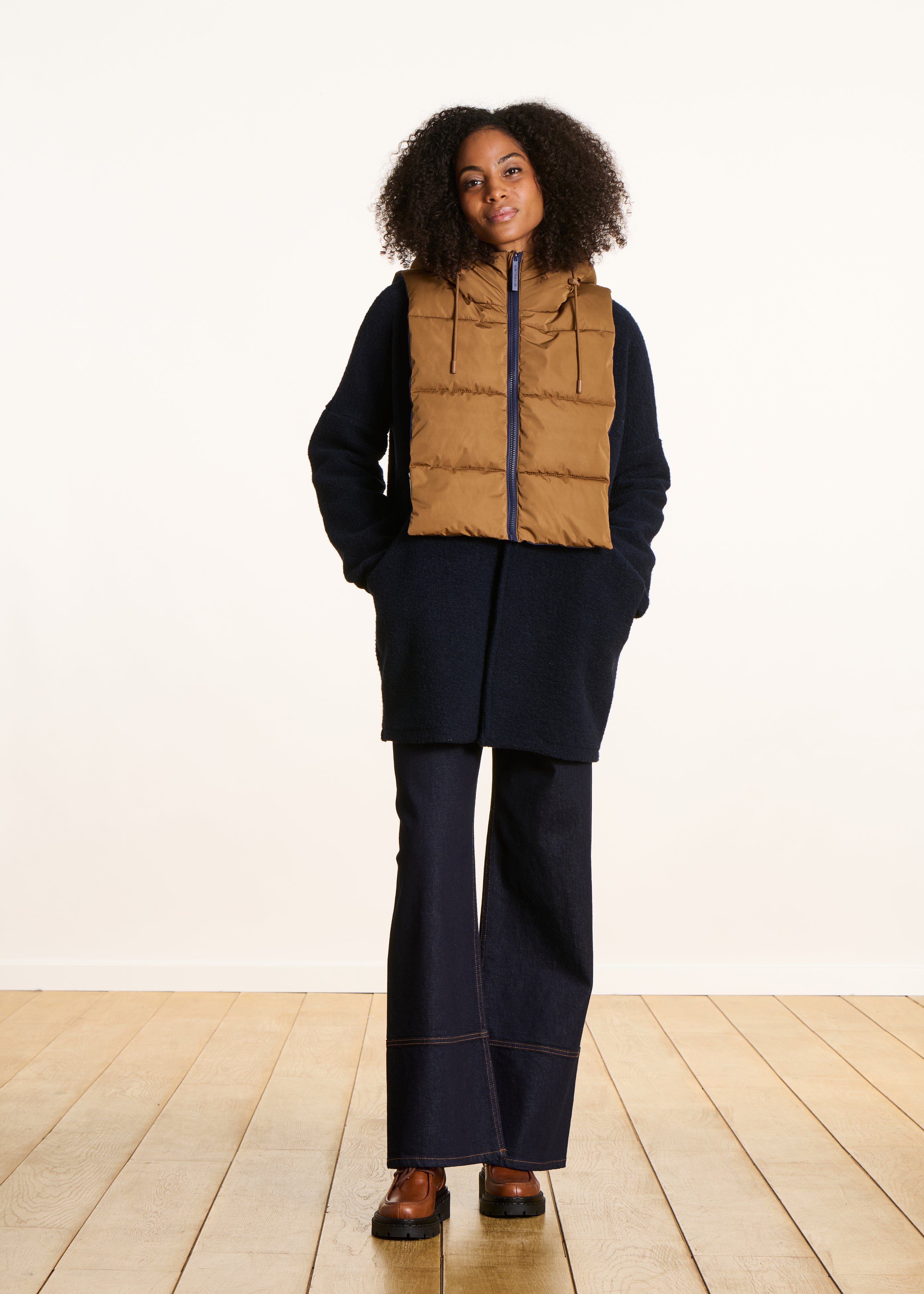 Capuche réversible beige et bleu