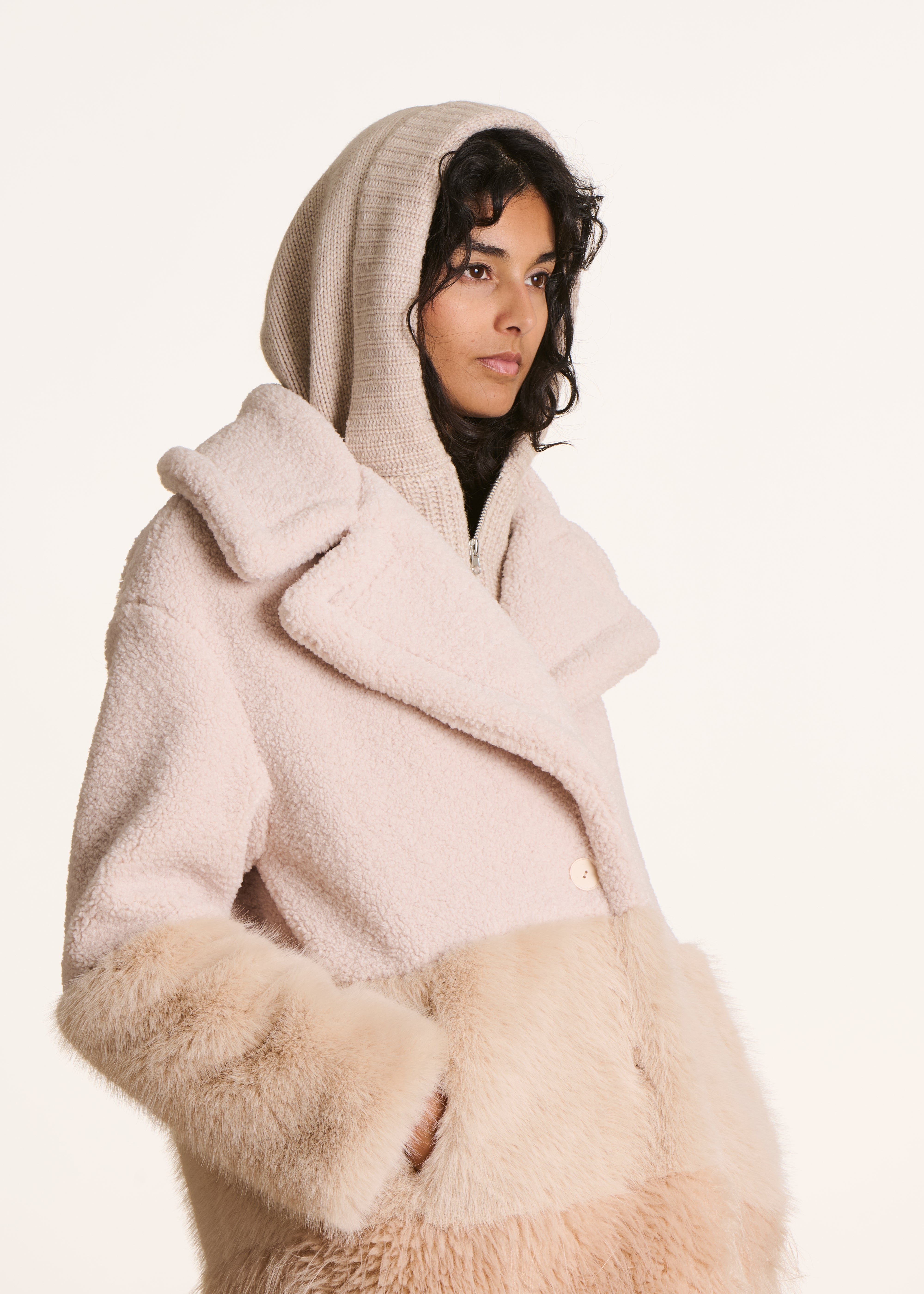 Capuche tricotée oversize beige