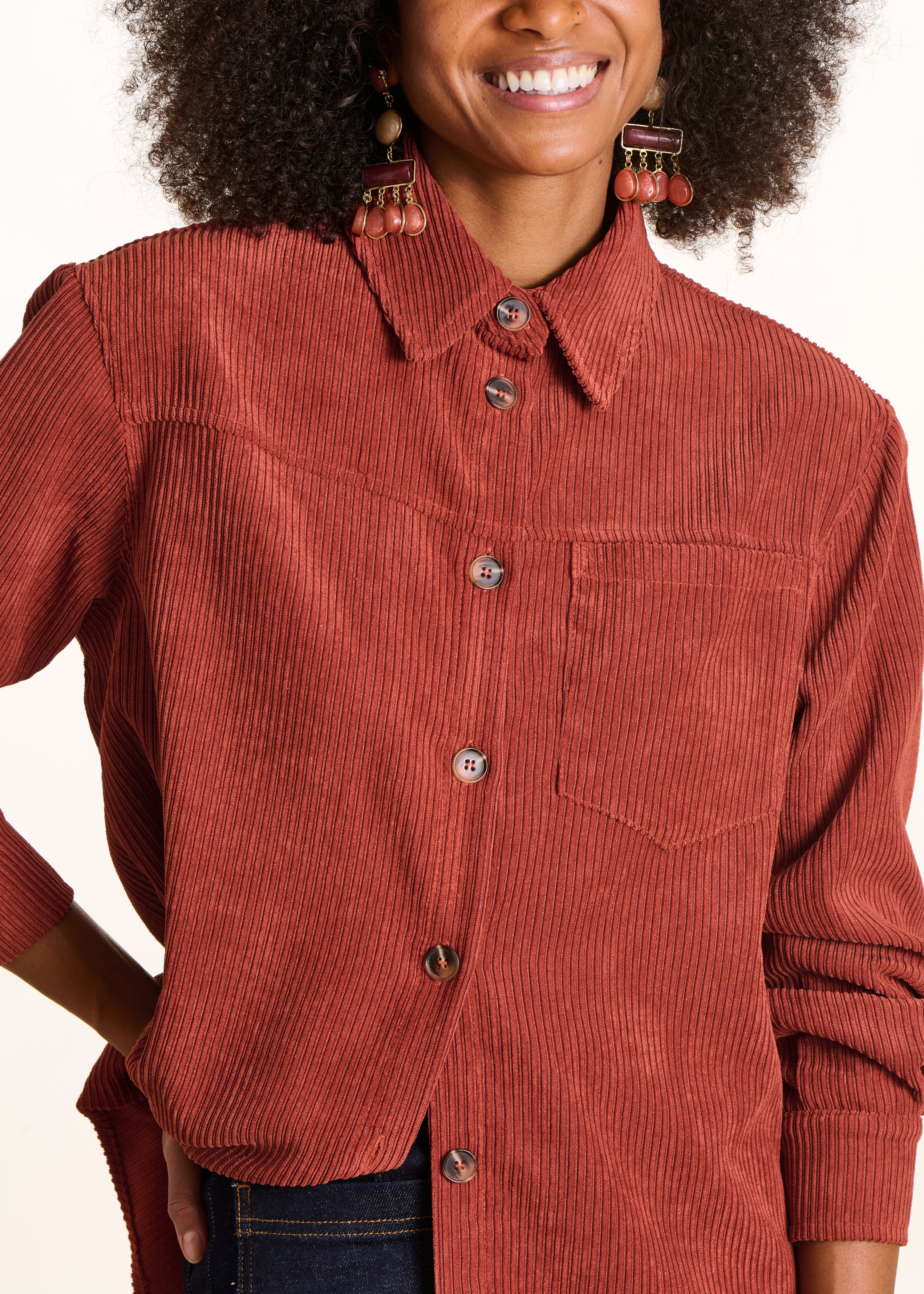Chemise terracotta en velours côtelé