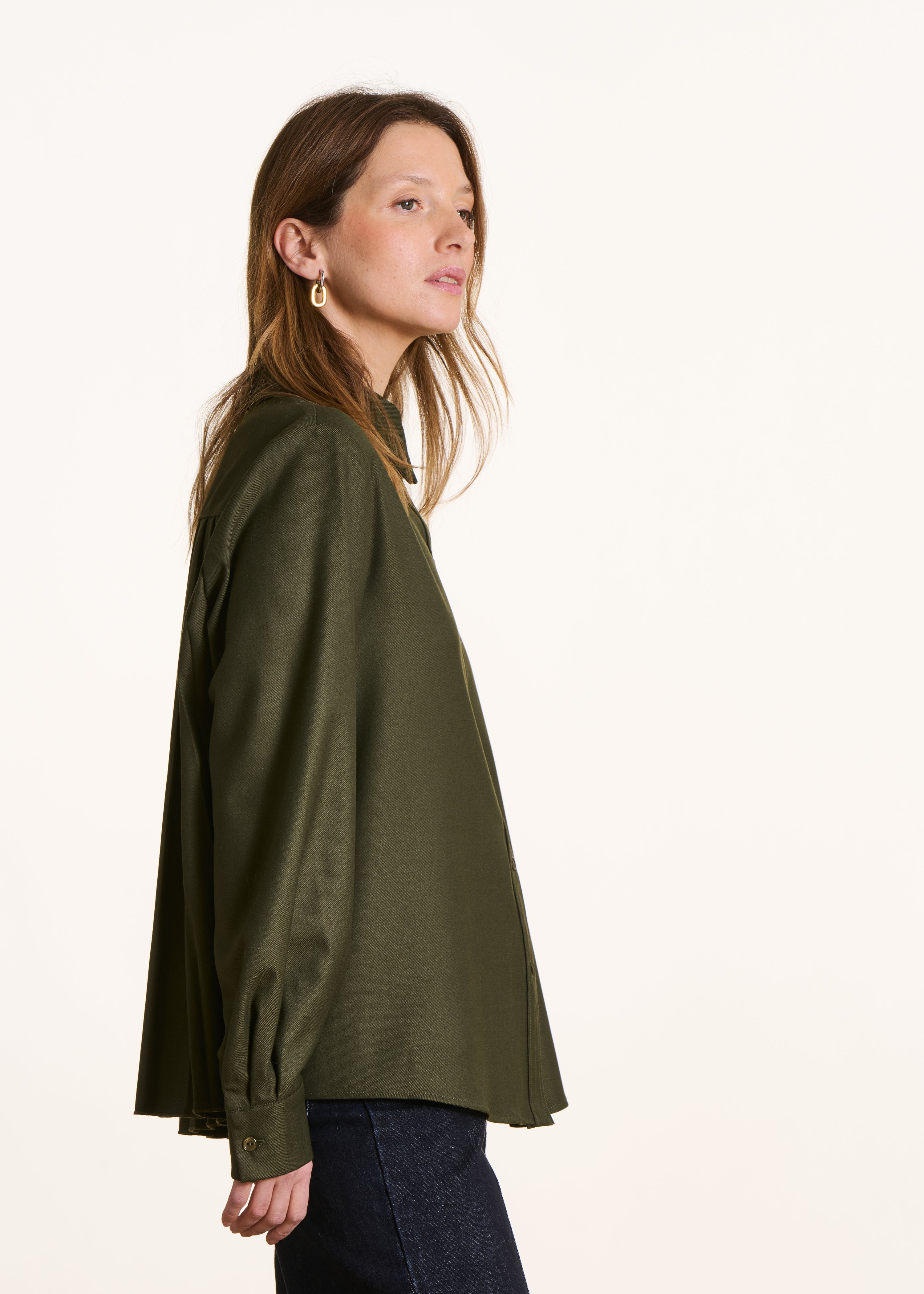 Chemise kaki en flanelle dos plissé
