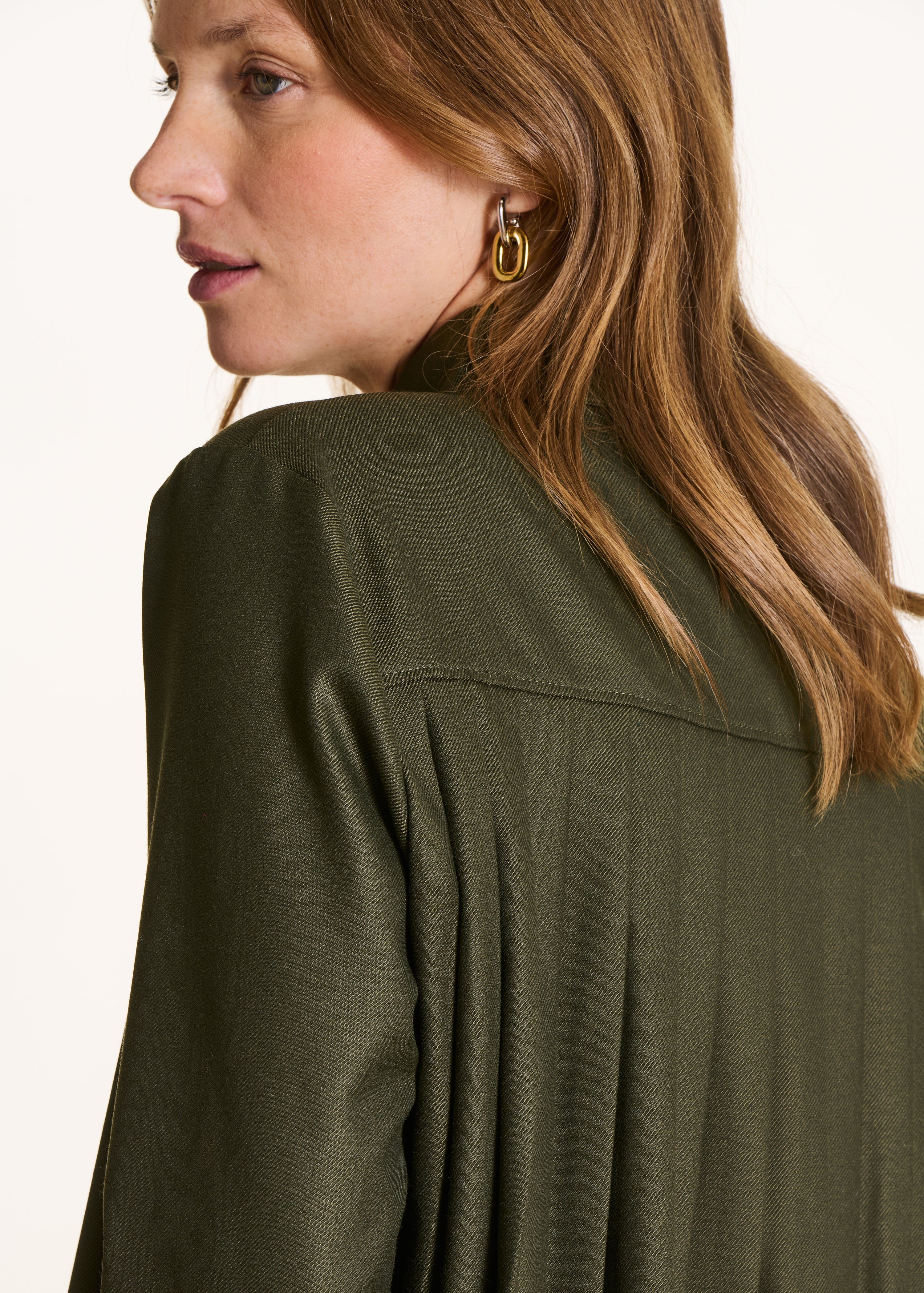 Chemise kaki en flanelle dos plissé