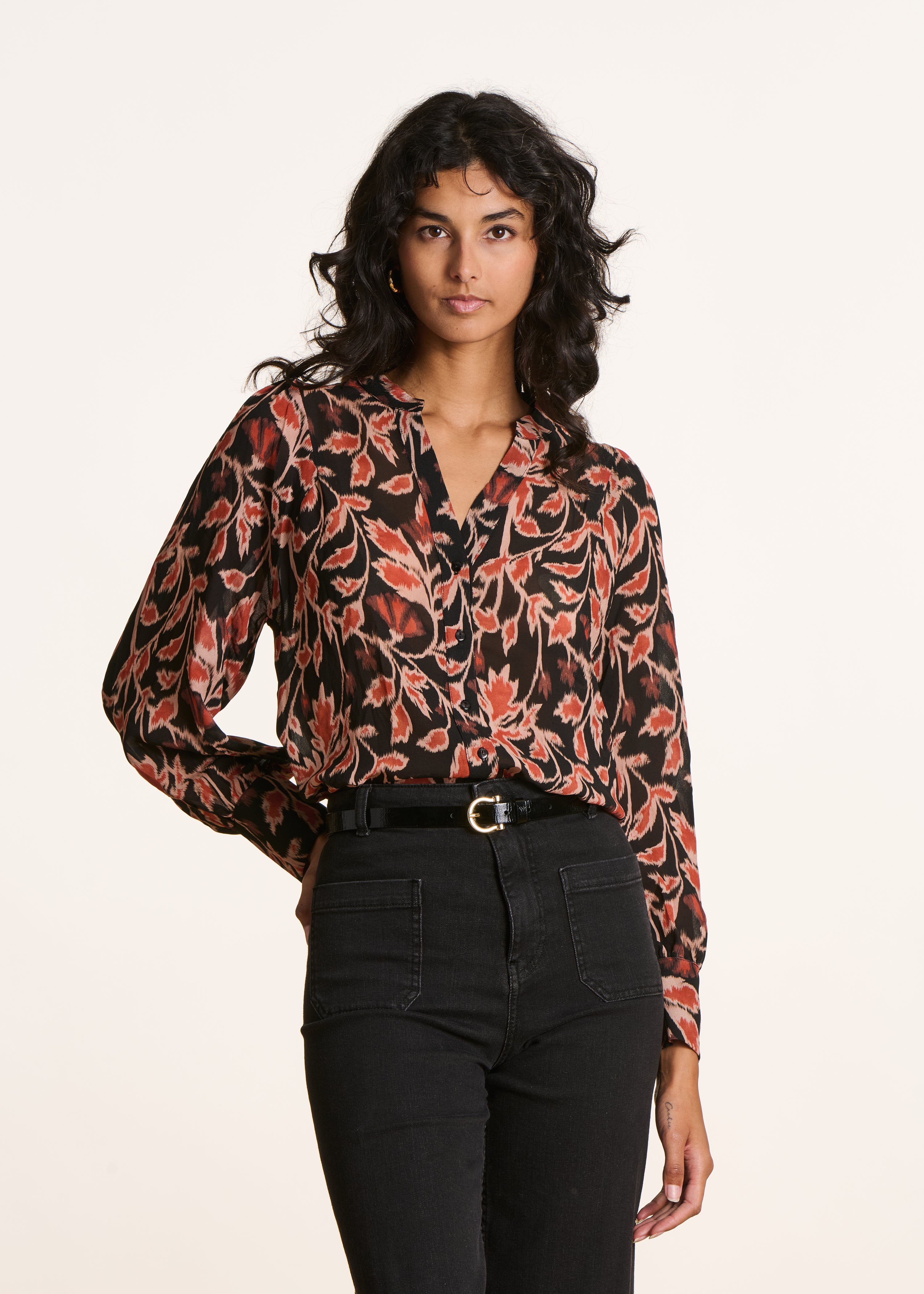 Chemise imprimée noire manches longues
