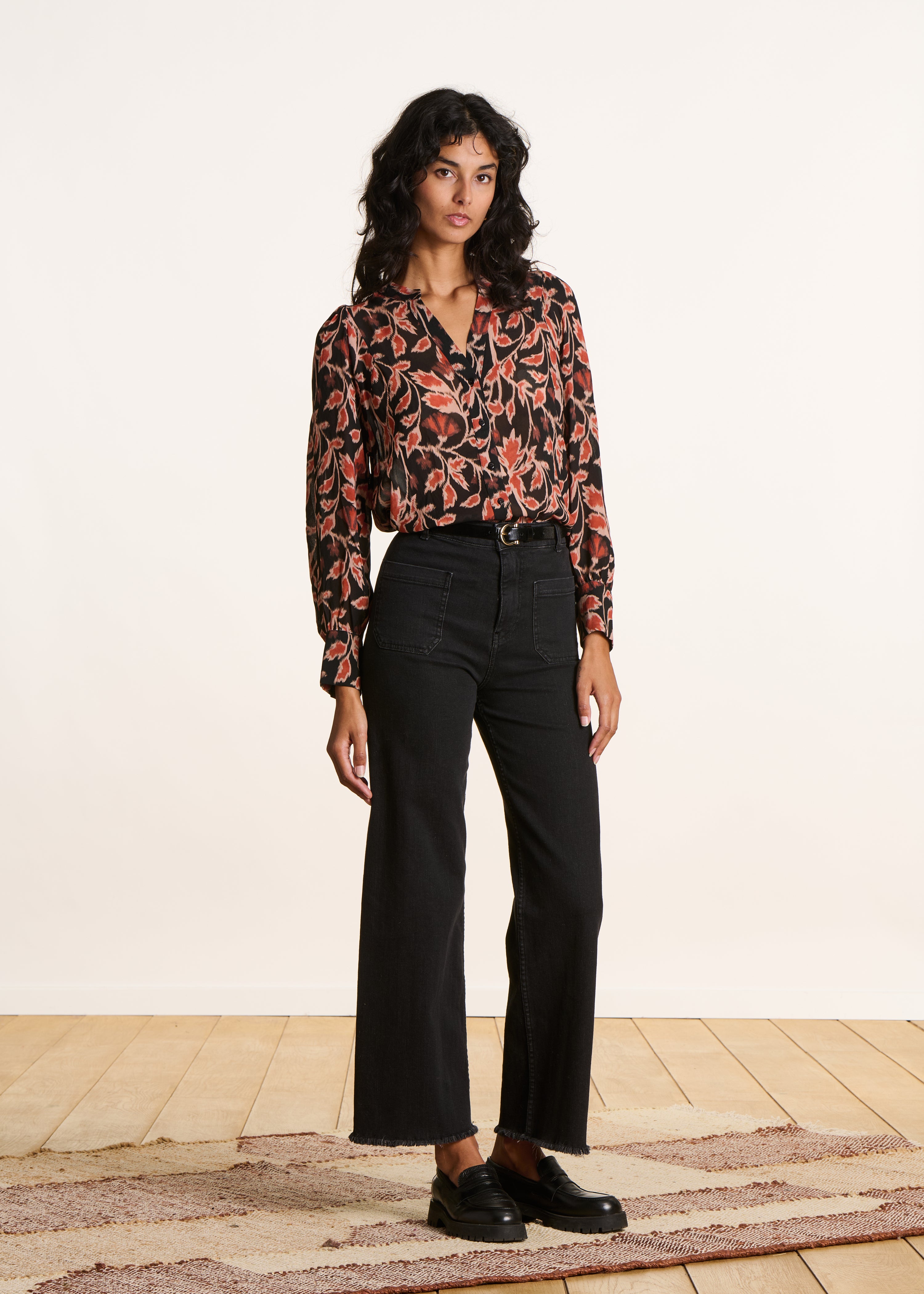 Chemise imprimée noire manches longues