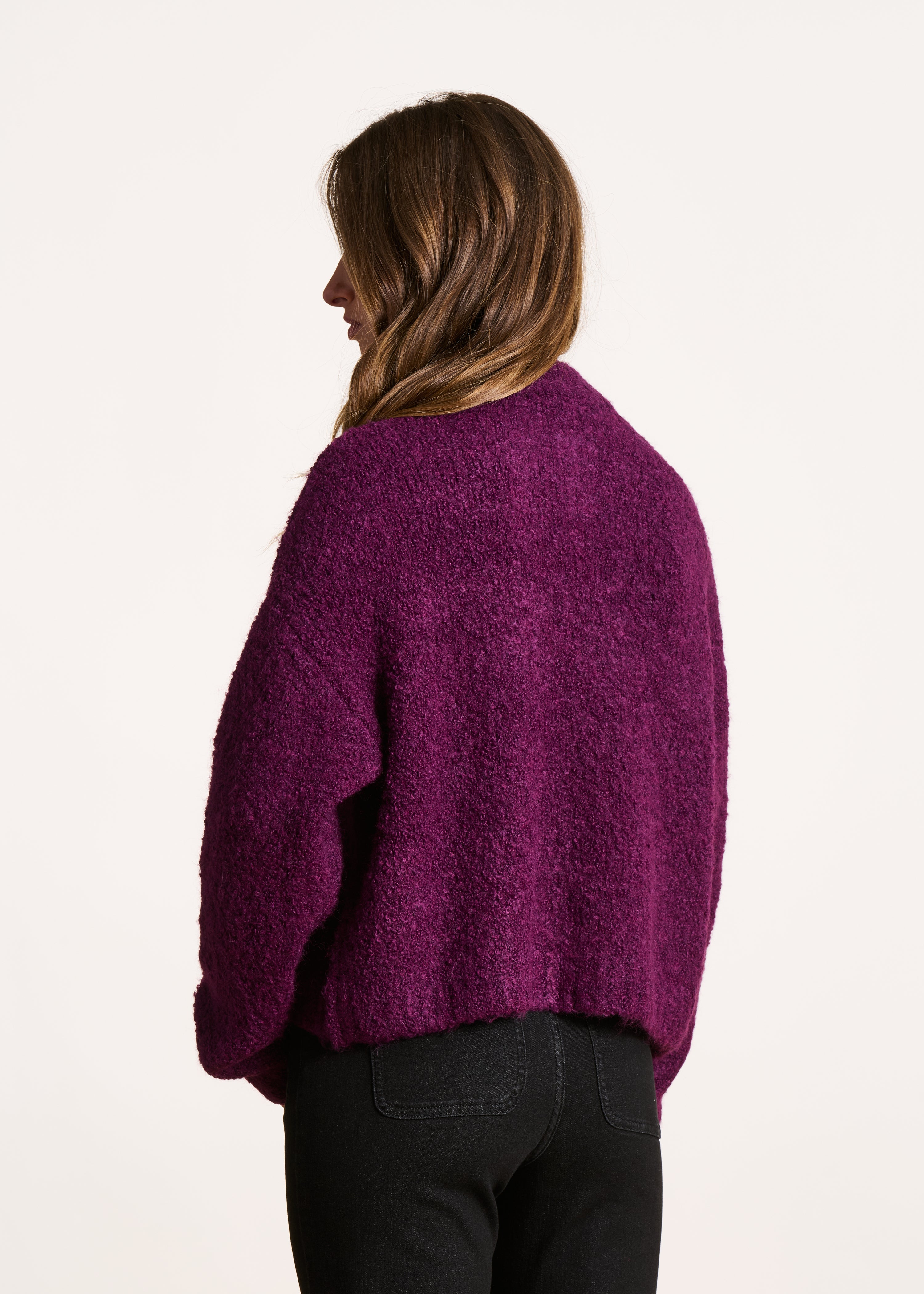 Violette Weste aus Bouclé-Strick