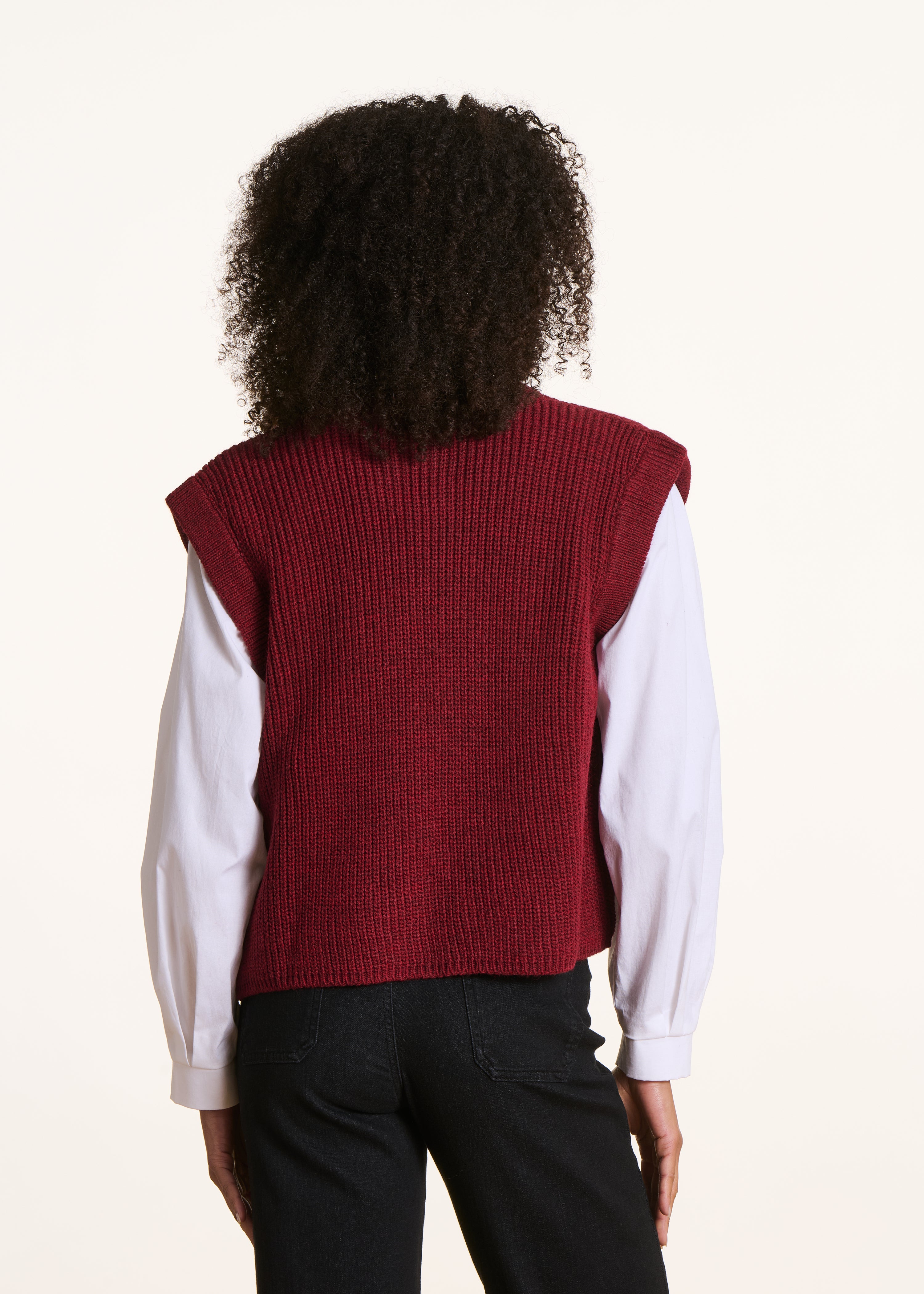 Gilet corto senza maniche bordeaux in coste perlée