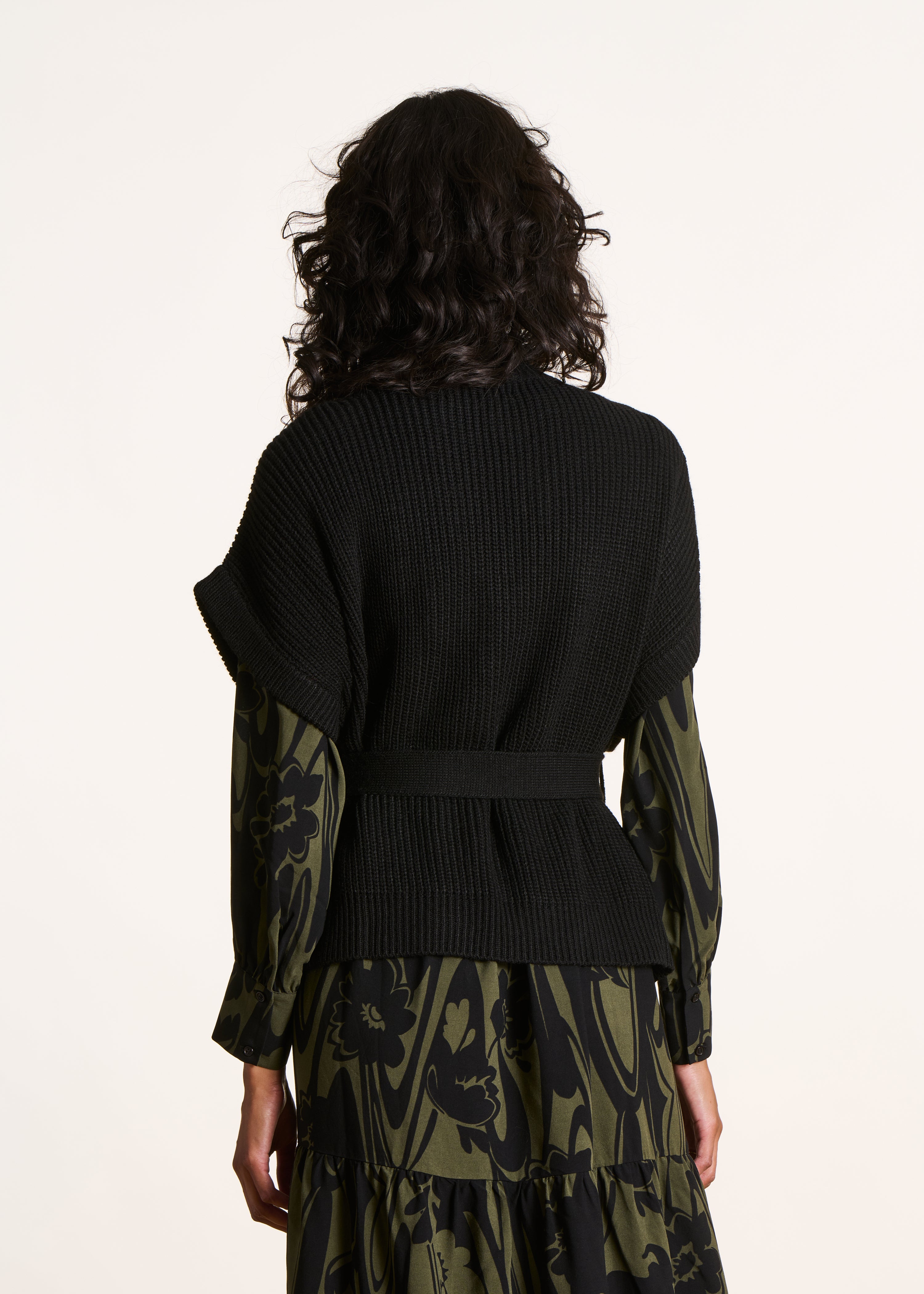 Belted cardigan in black beaded rib knit