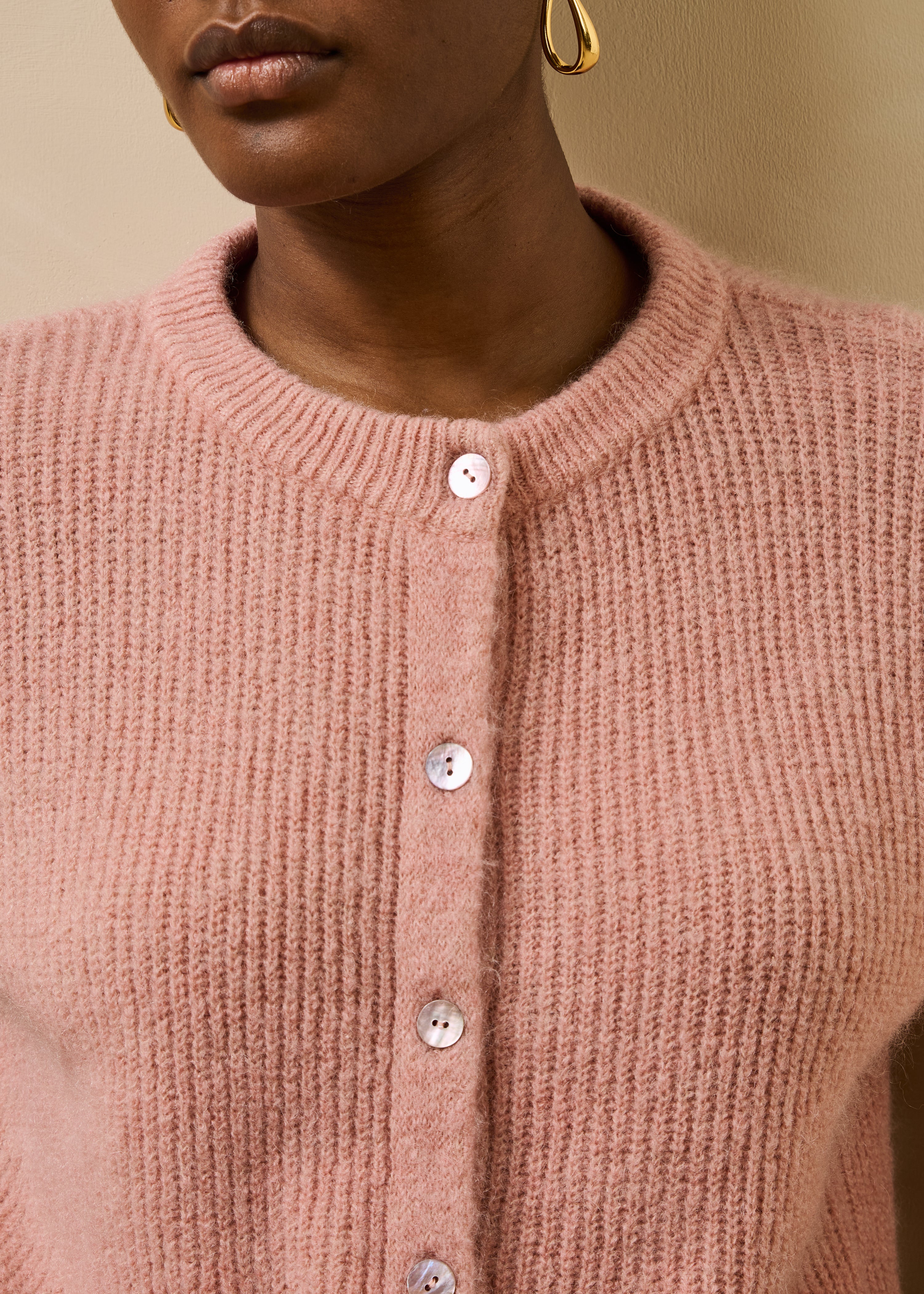 Gilet rose pâle manches longues col rond