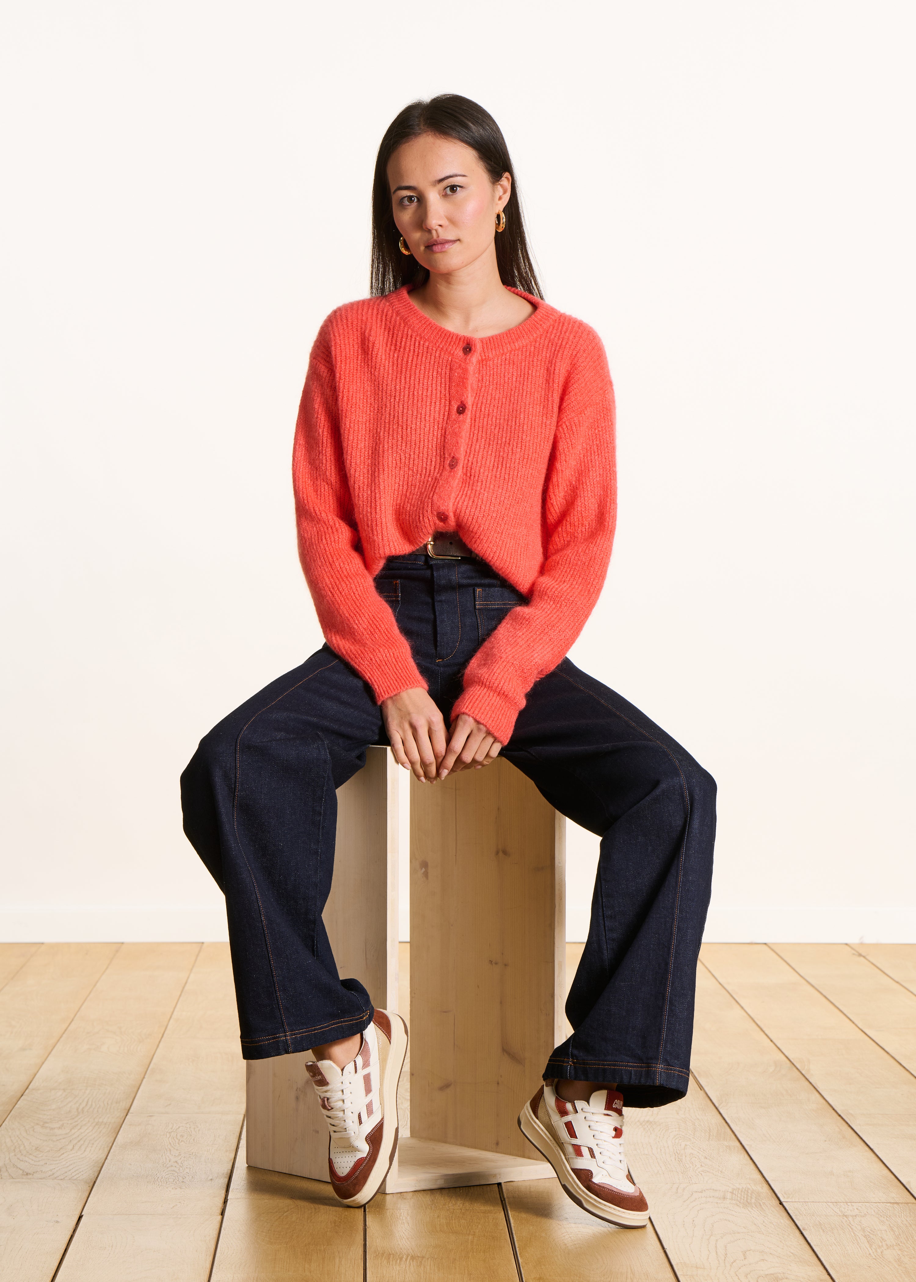 Gilet en maille à côtes corail col rond