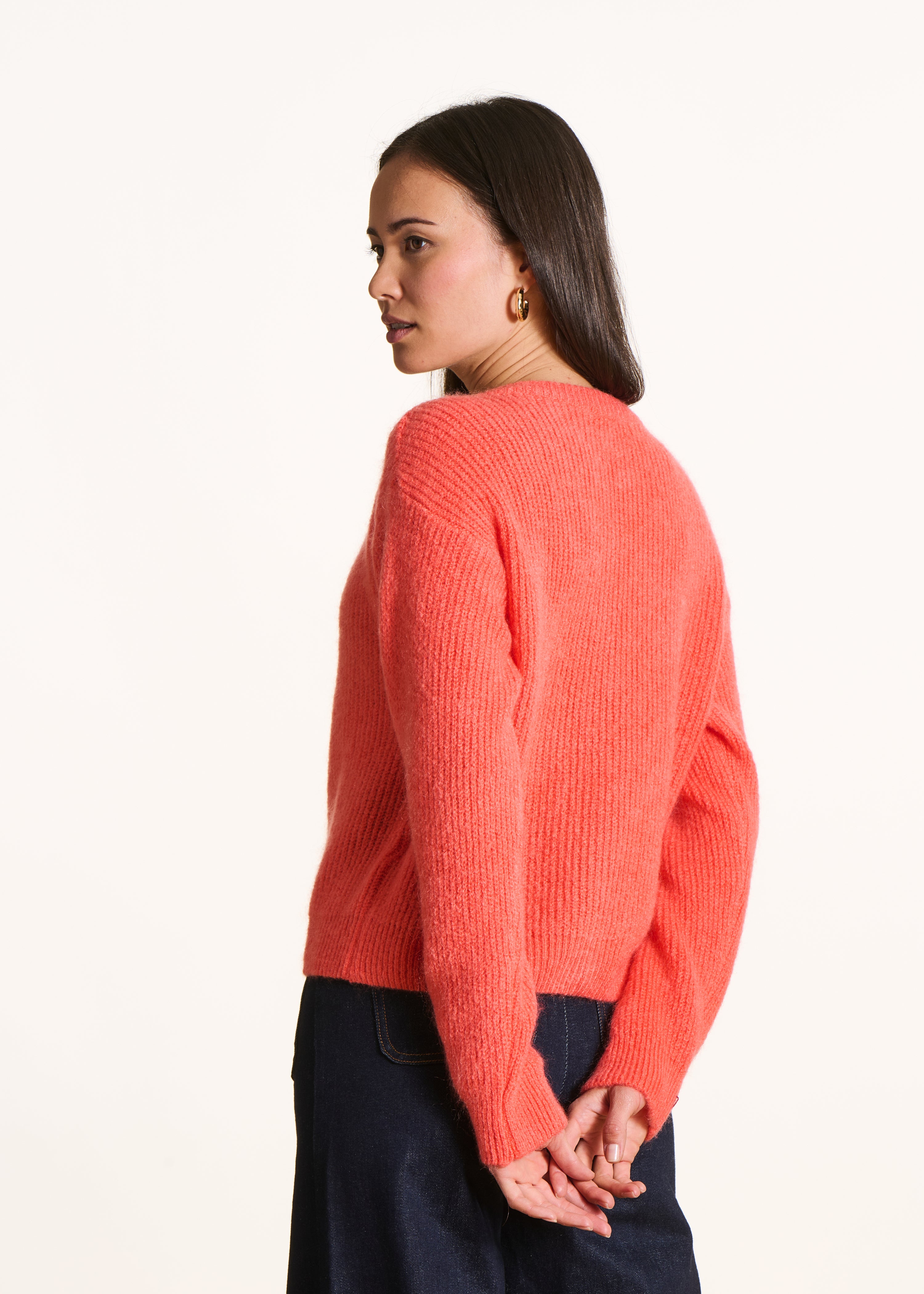 Gilet en maille à côtes corail col rond