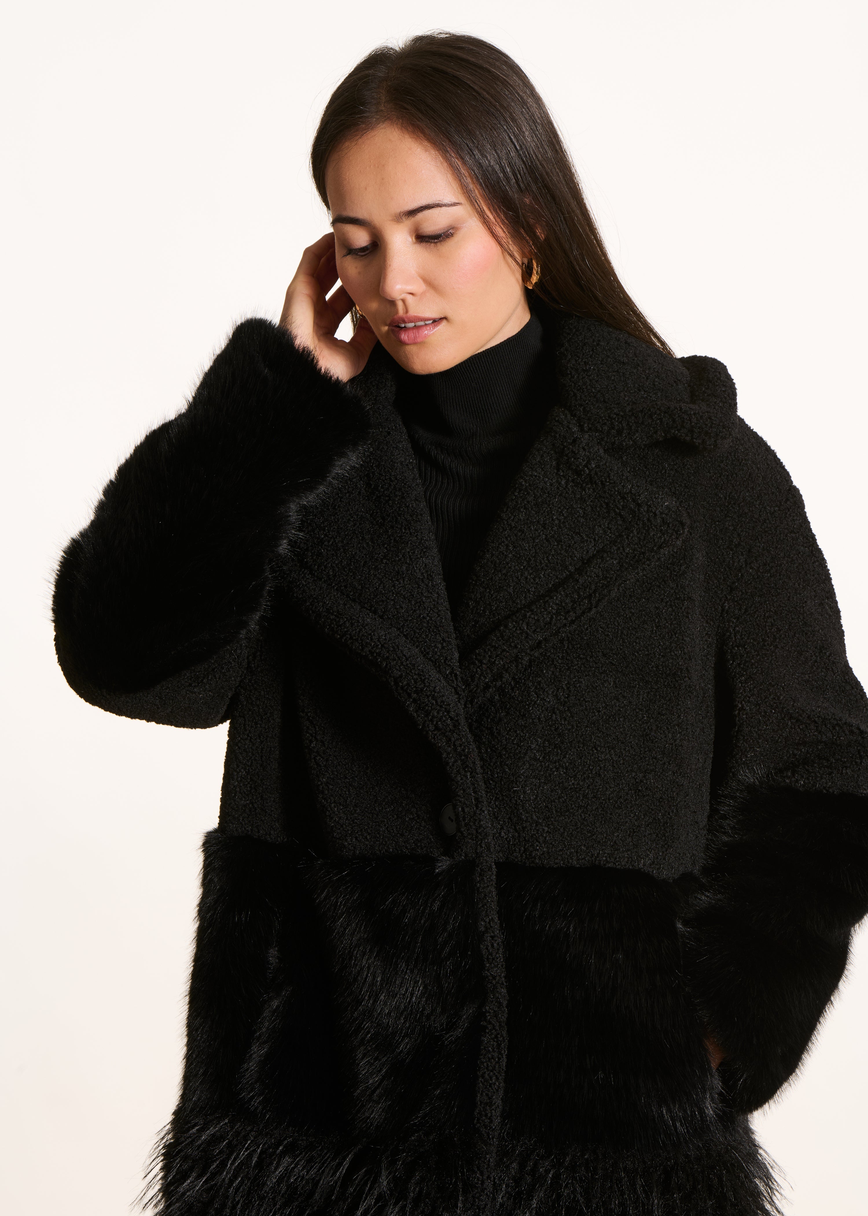 Cappotto nero maniche lunghe patchwork pelliccia ecologica La