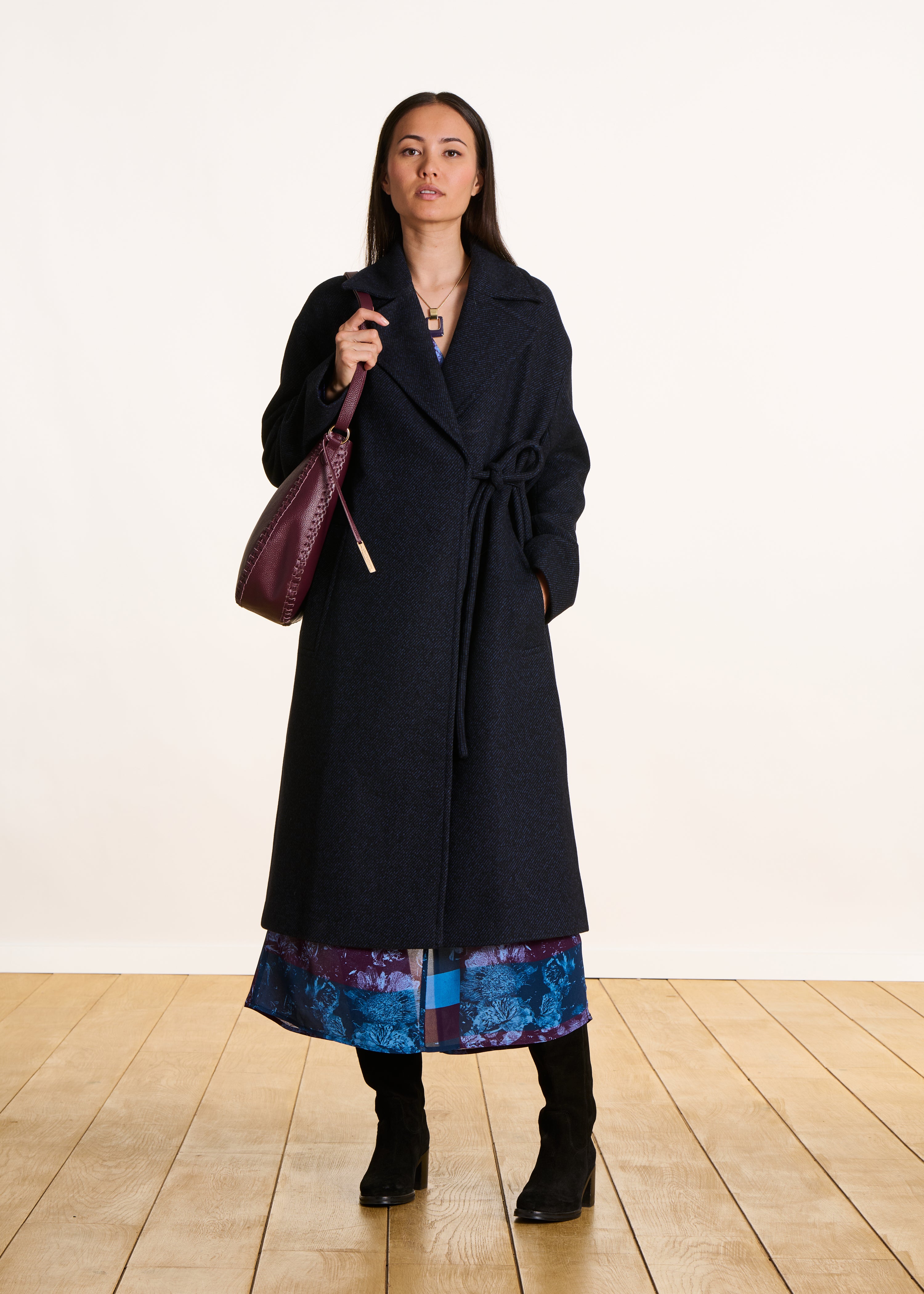 Long oversized navy blue coat in blended wool