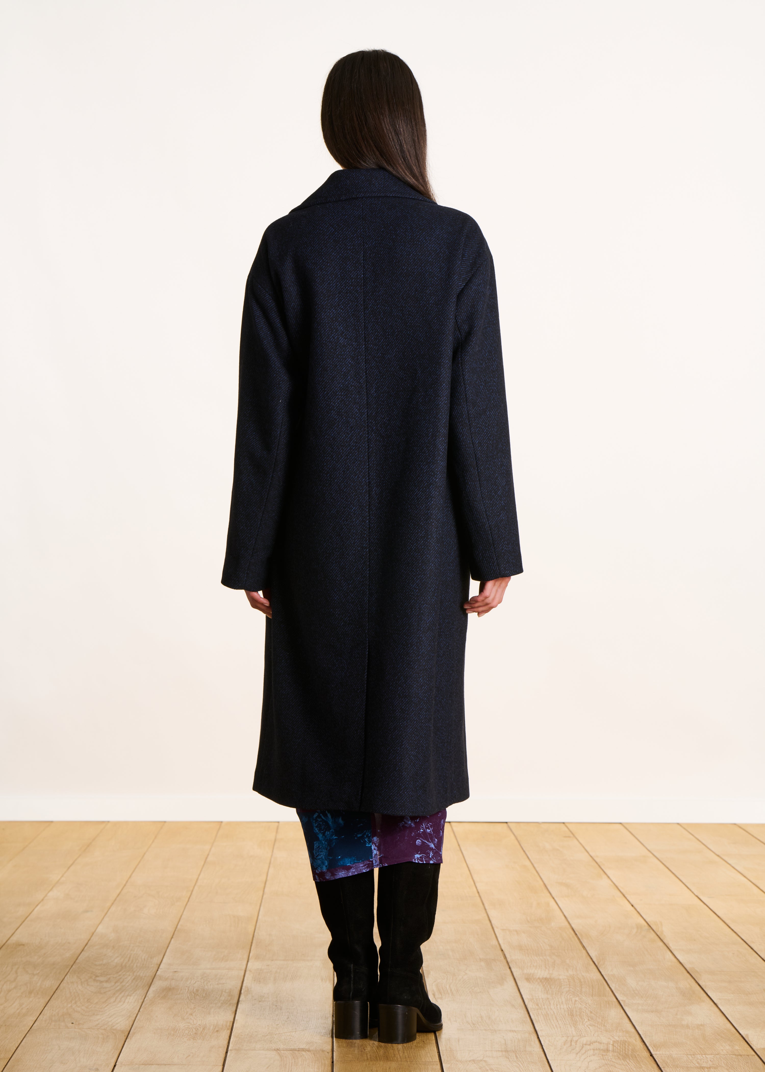 Long oversized navy blue coat in blended wool