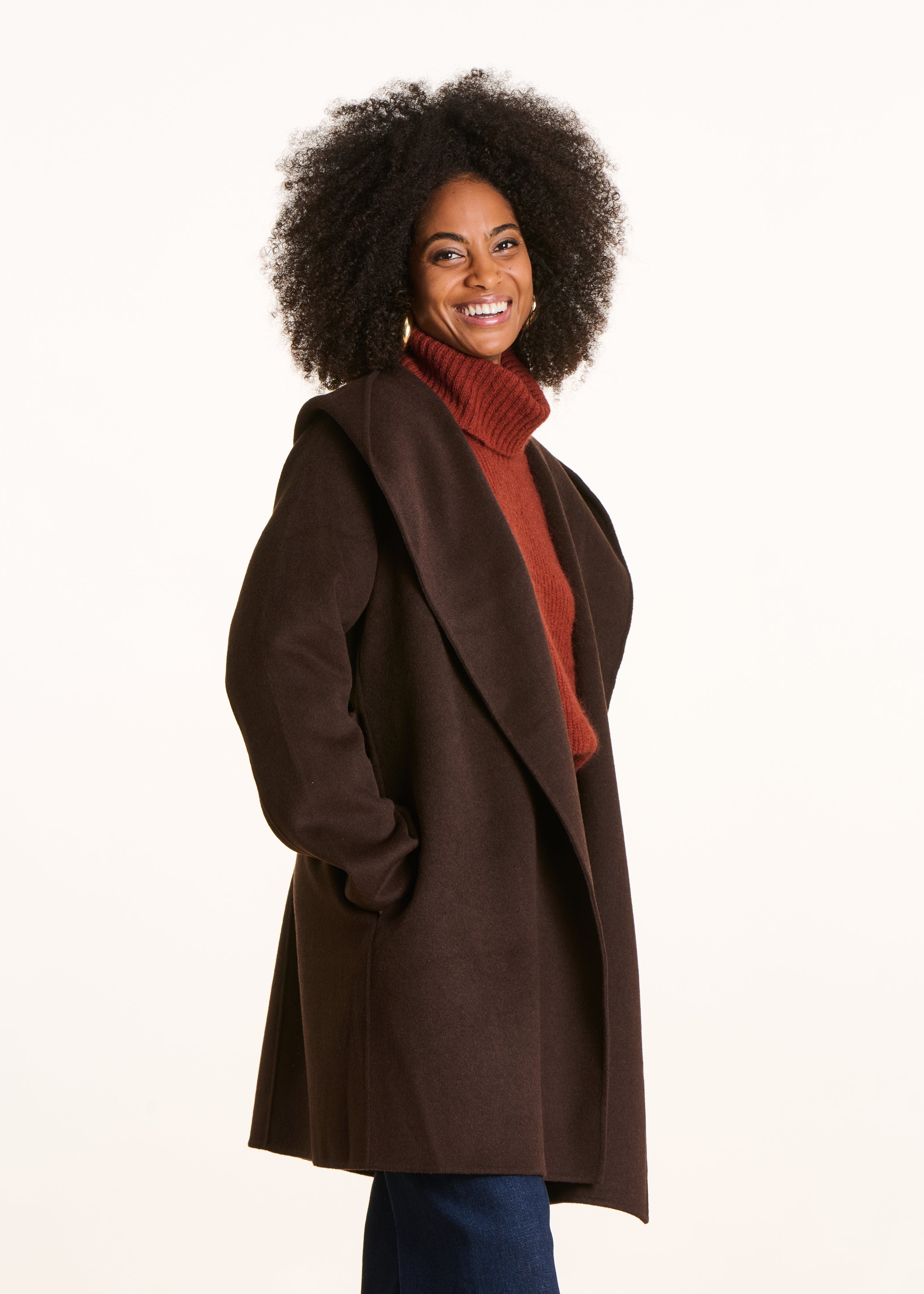 Brauner 3/4-Mantel mit Kapuze aus Wolle