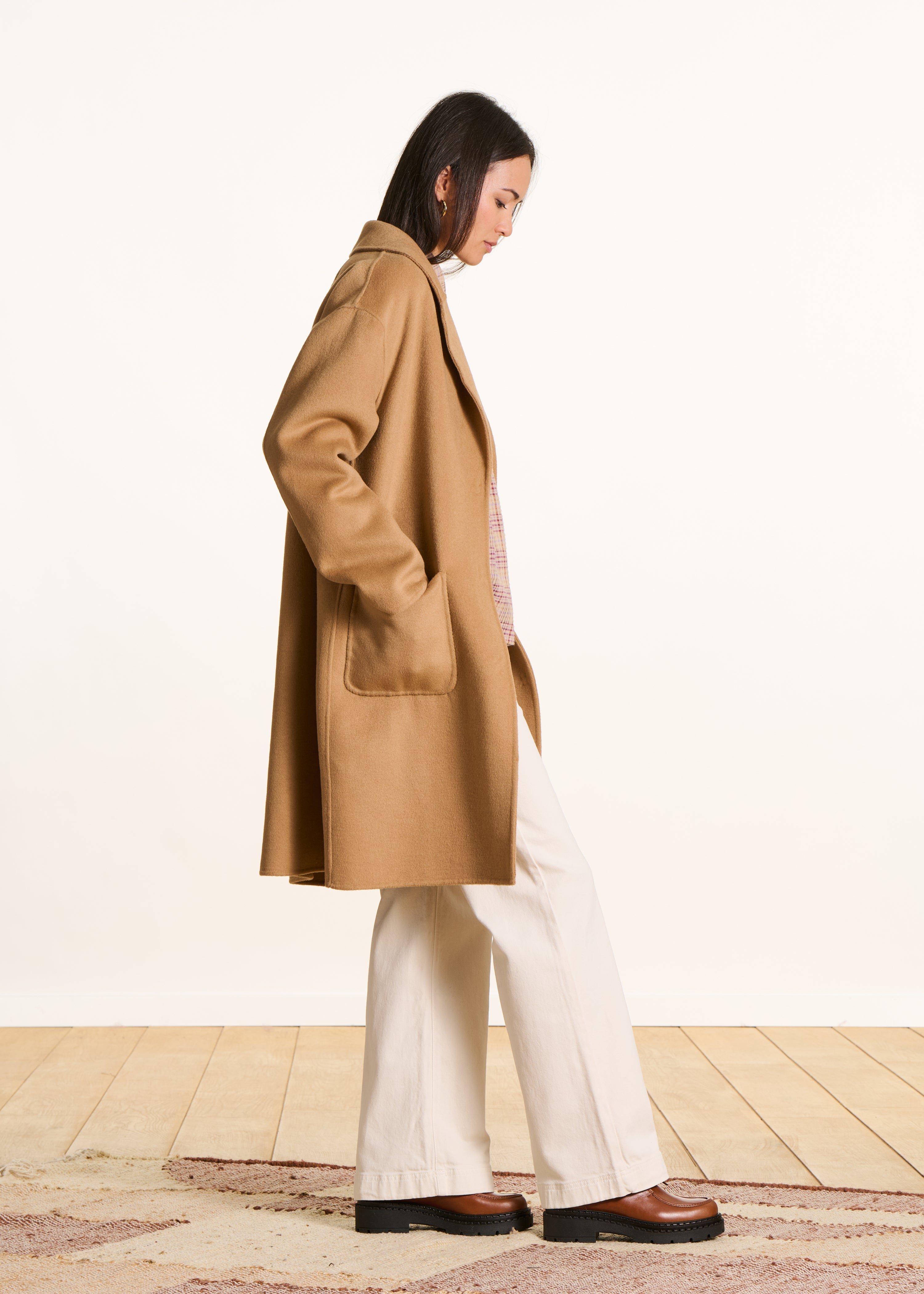 Manteau mi-long camel en laine La Fée Maraboutée