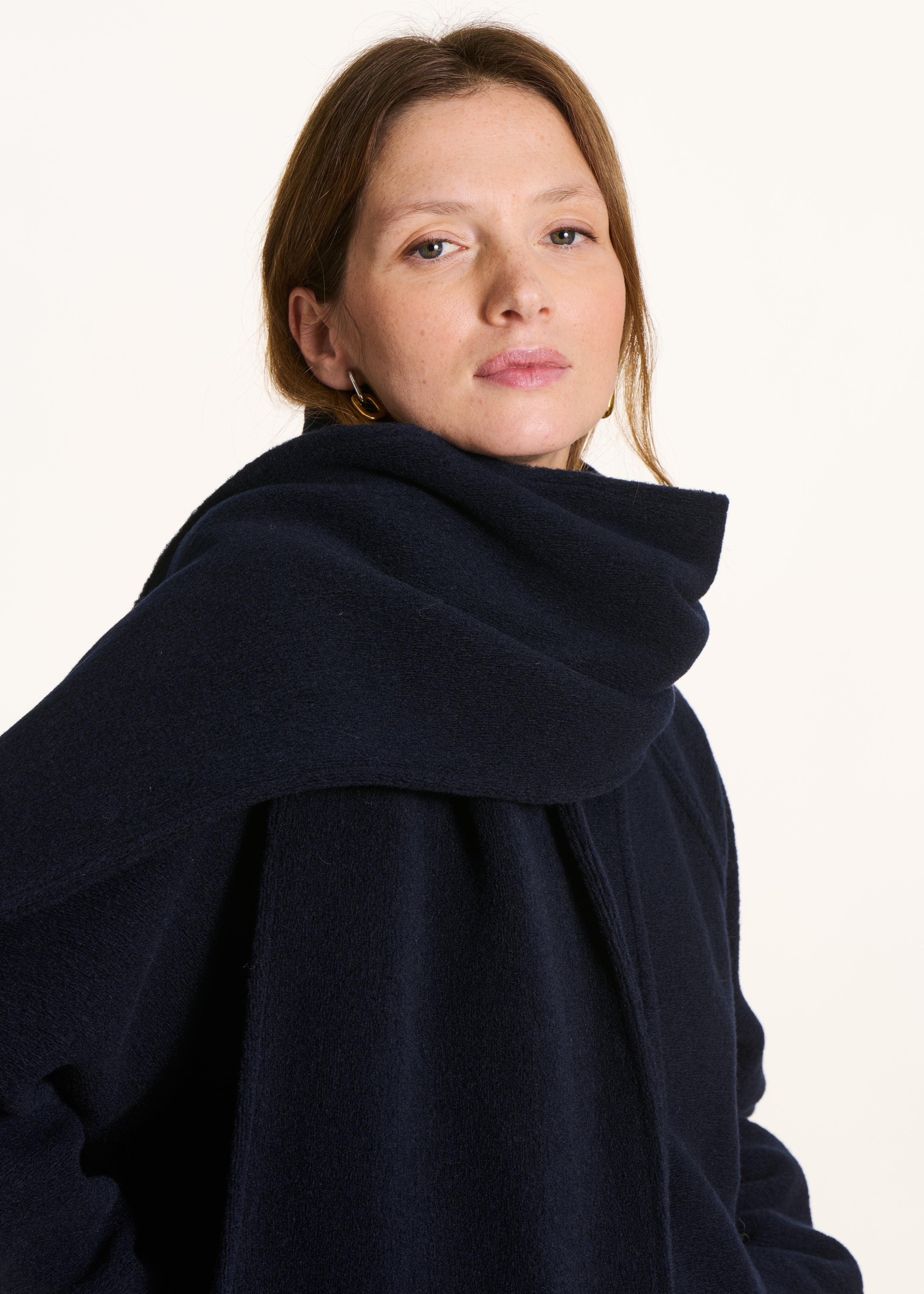 Lockerer 3/4-Mantel in Marineblau aus Wollmischung