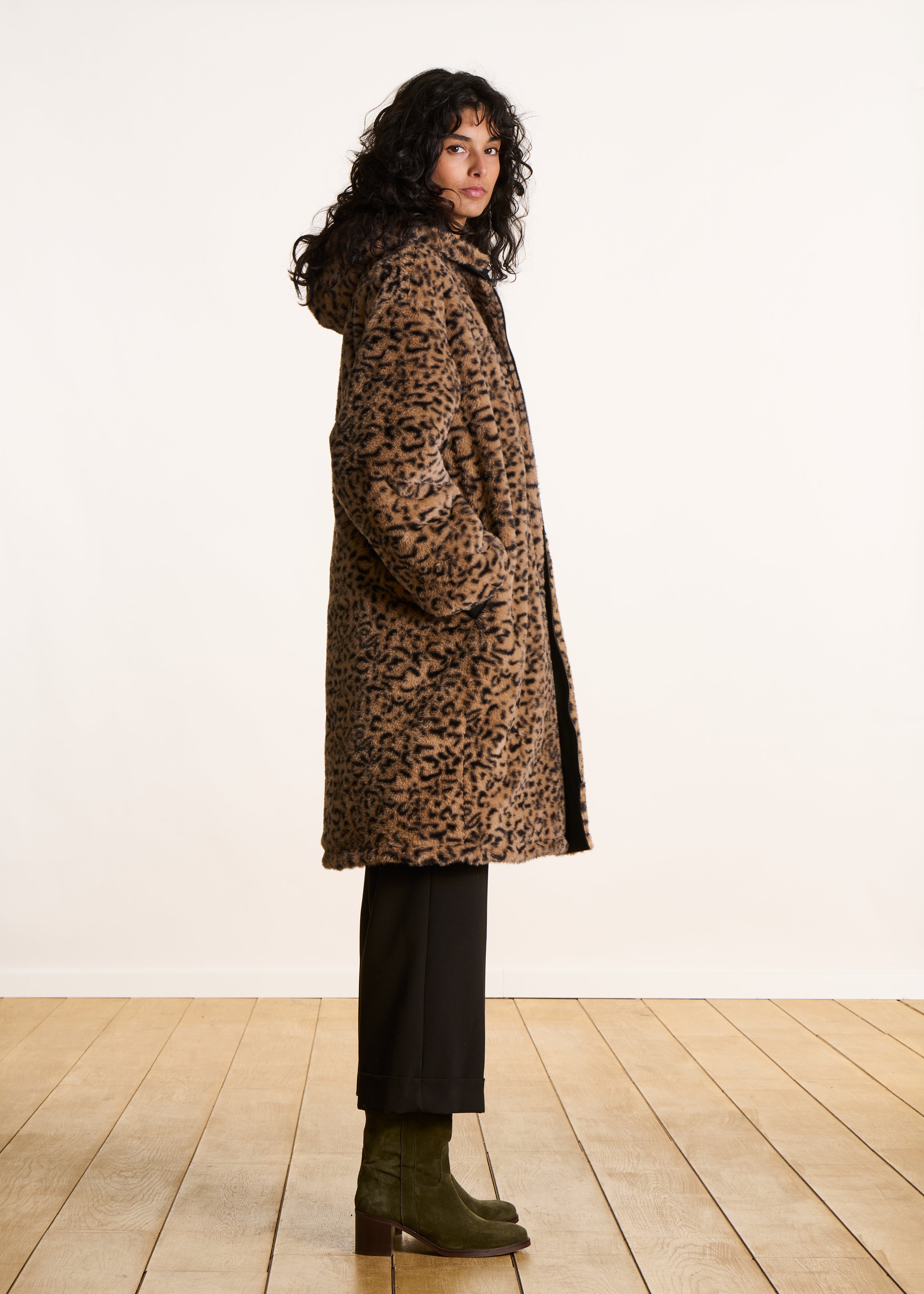 Doudoune longue réversible noire et imprimé léopard La Fée