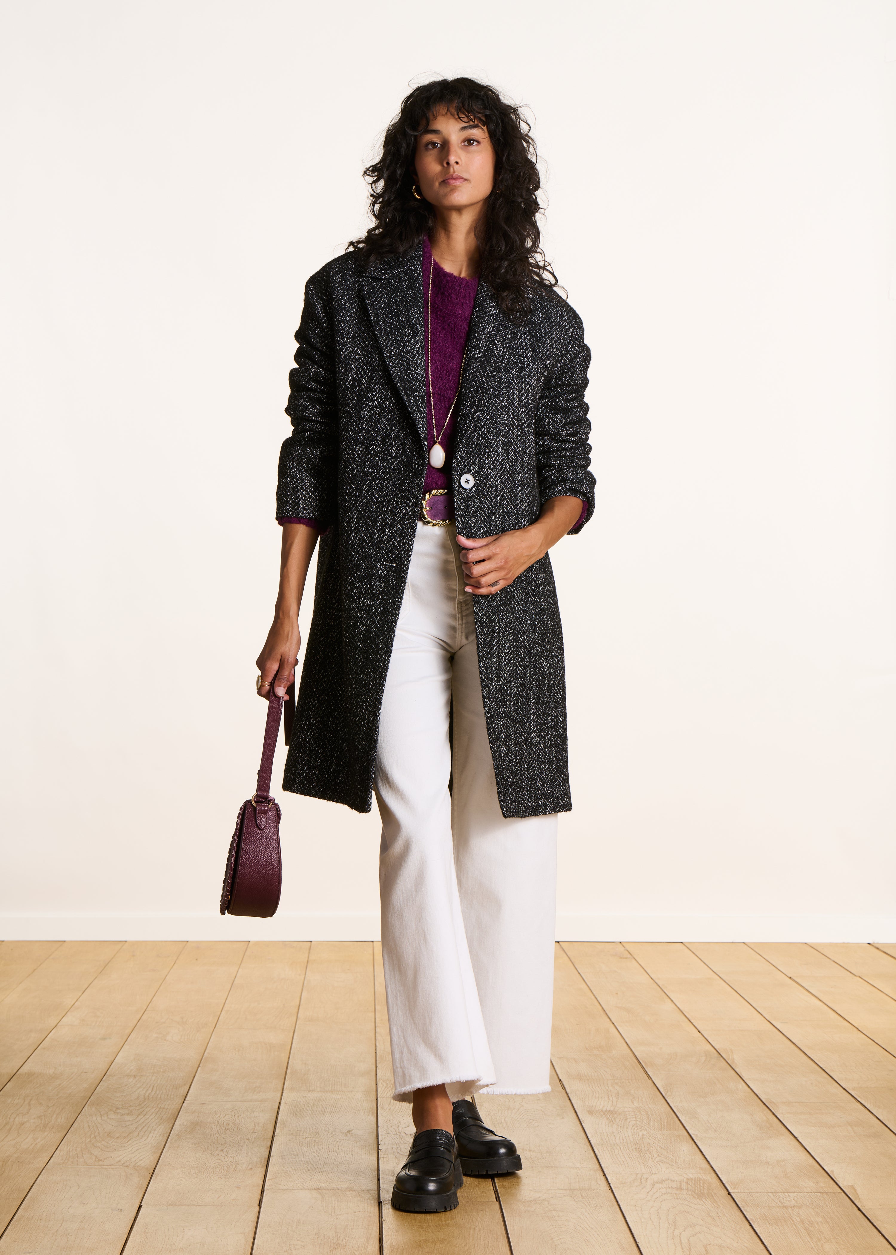 Manteau mi-long noir en laine chinée