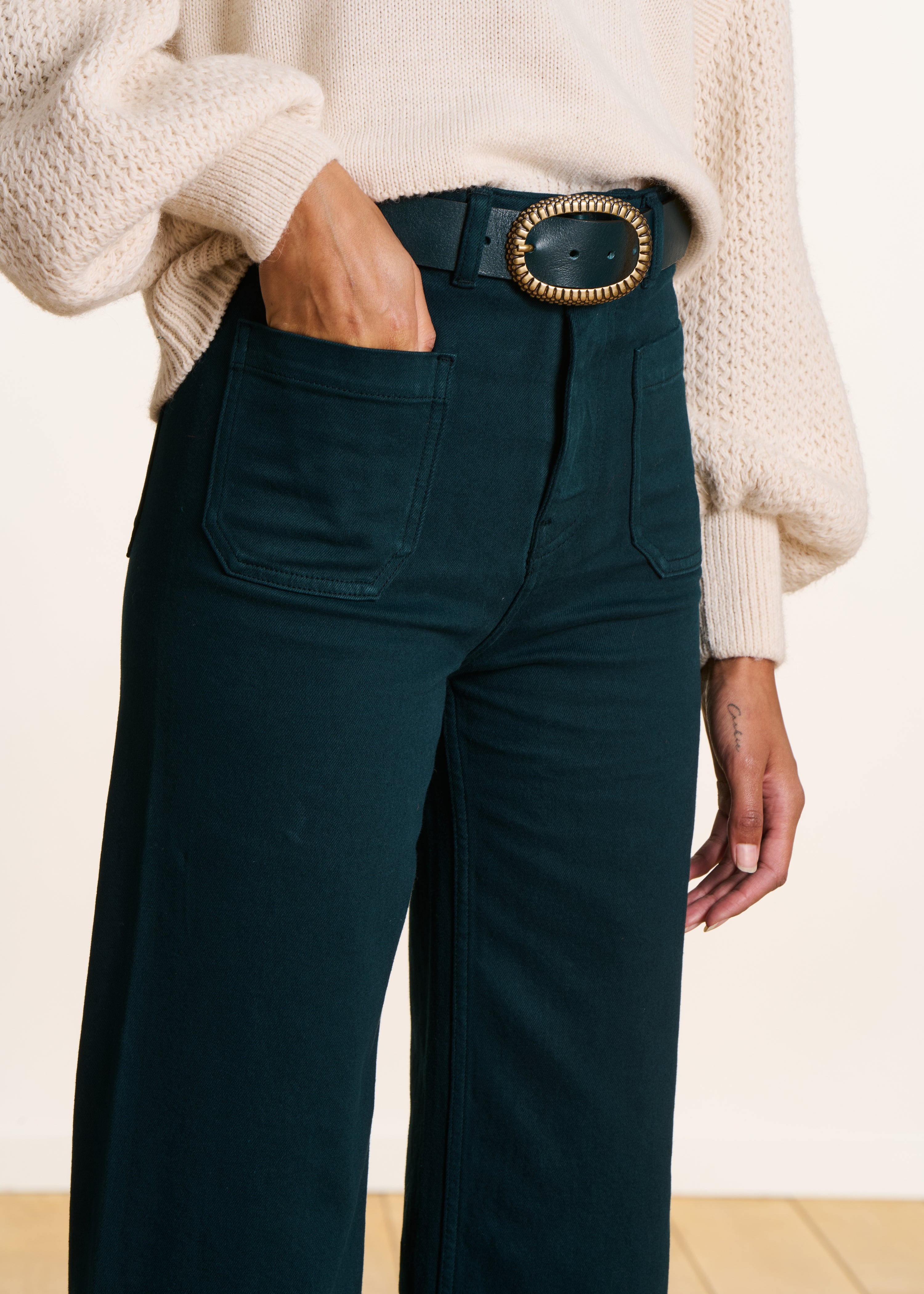 Jean bleu pétrole flare taille haute en coton biologique