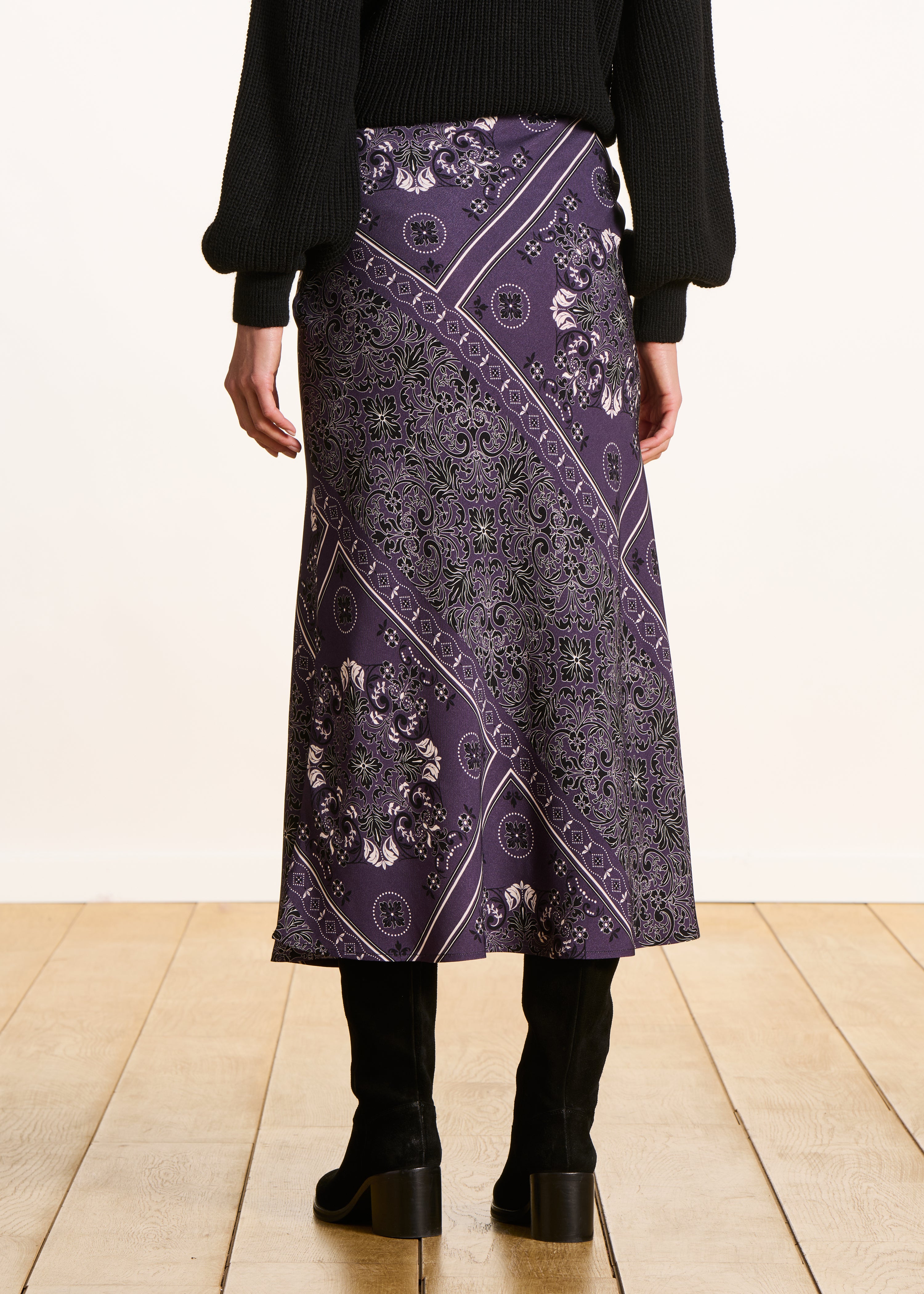 Jupe fluide en twill prune à imprimé foulard