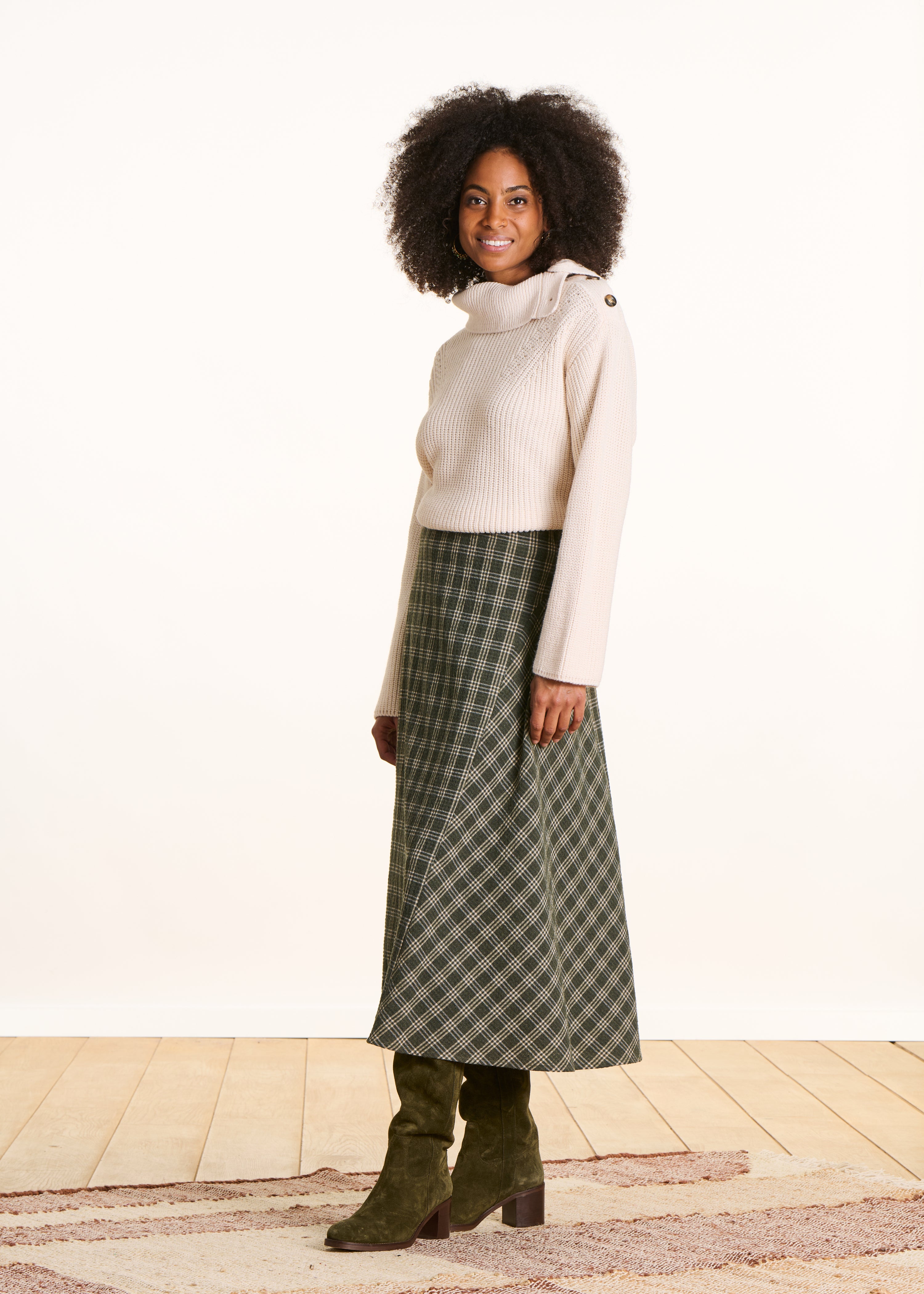 Jupe mi-longue à carreaux kaki