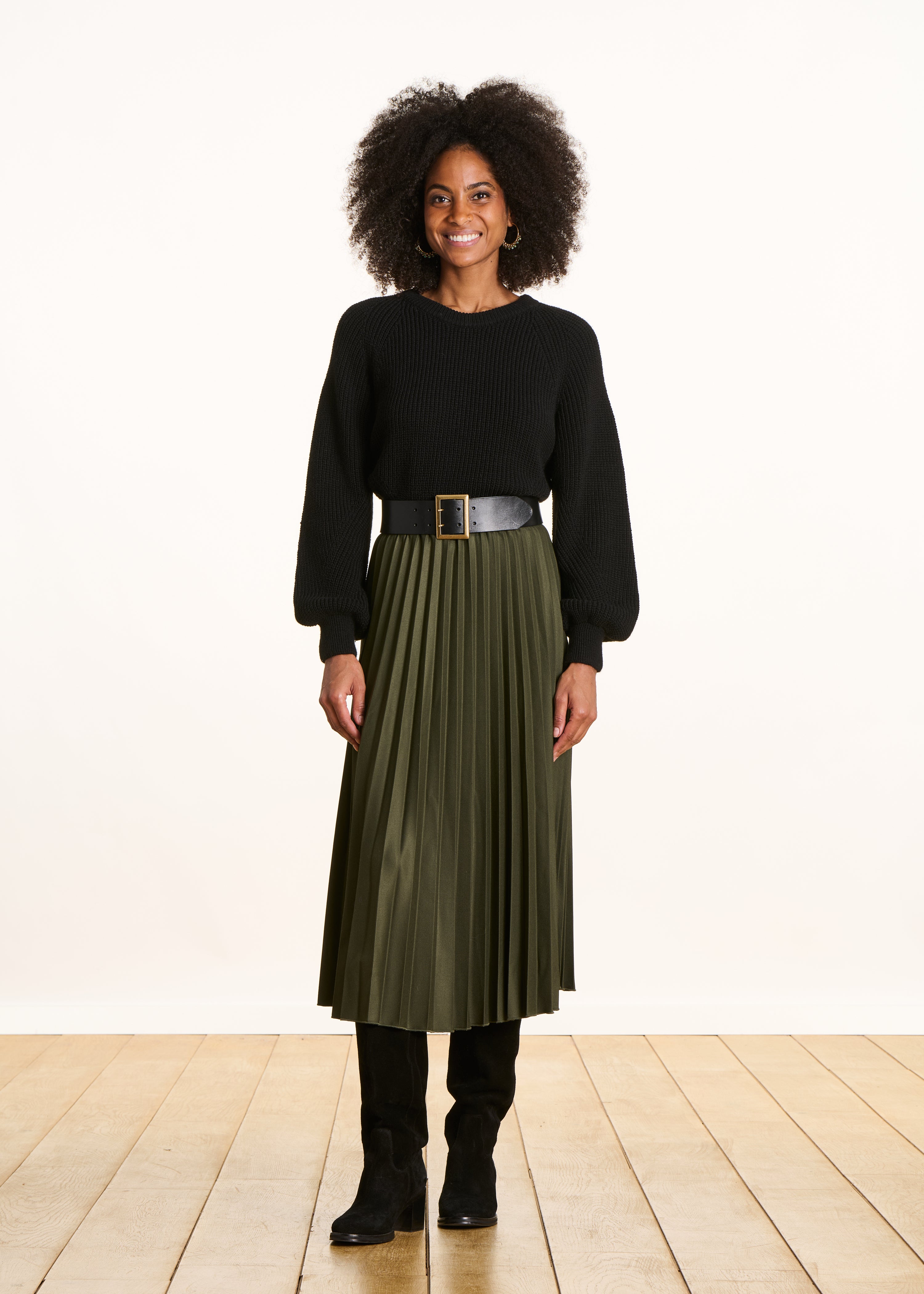 Jupe mi-longue kaki en flanelle plissée