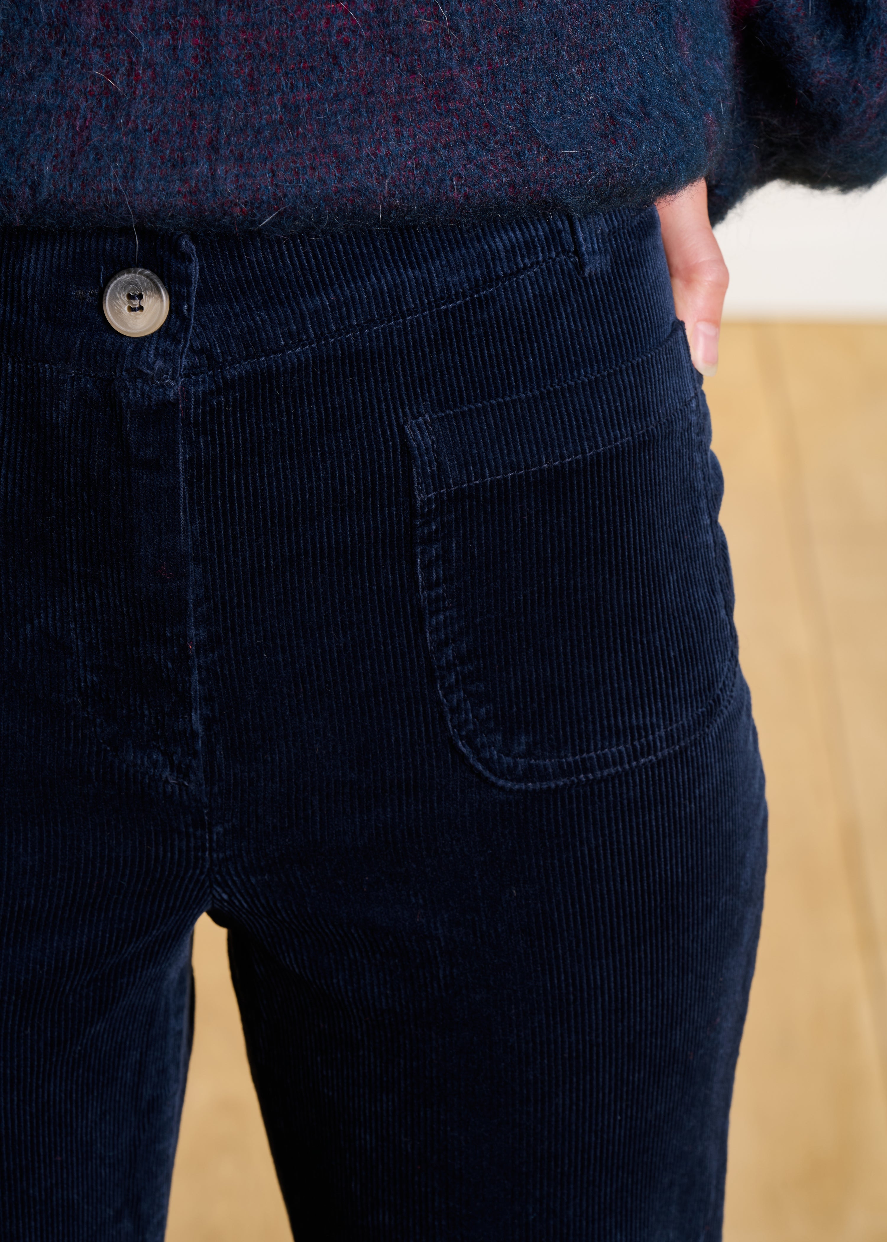 Pantalon en velours bleu marine