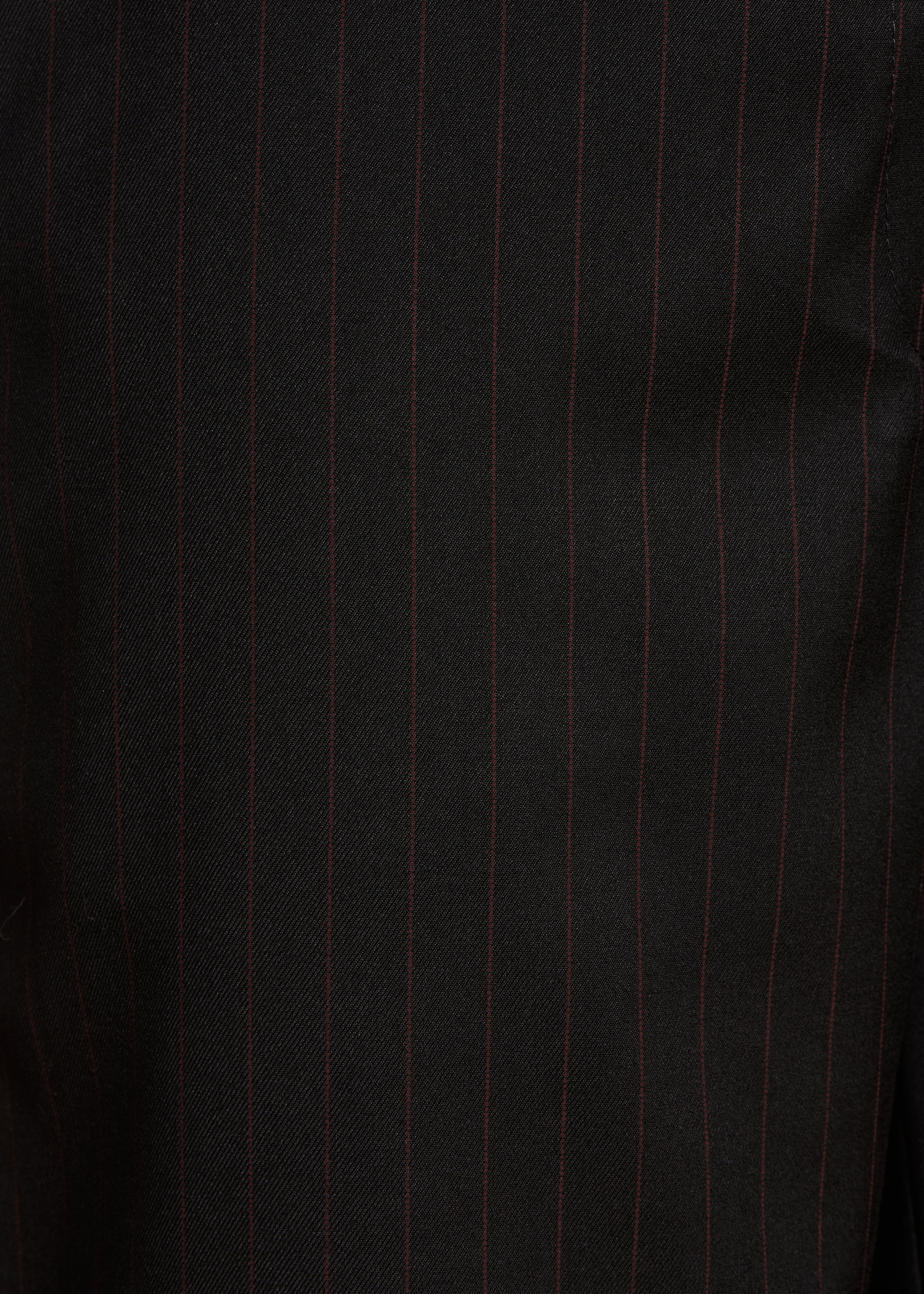 Pantalón recto 7/8 negro a rayas