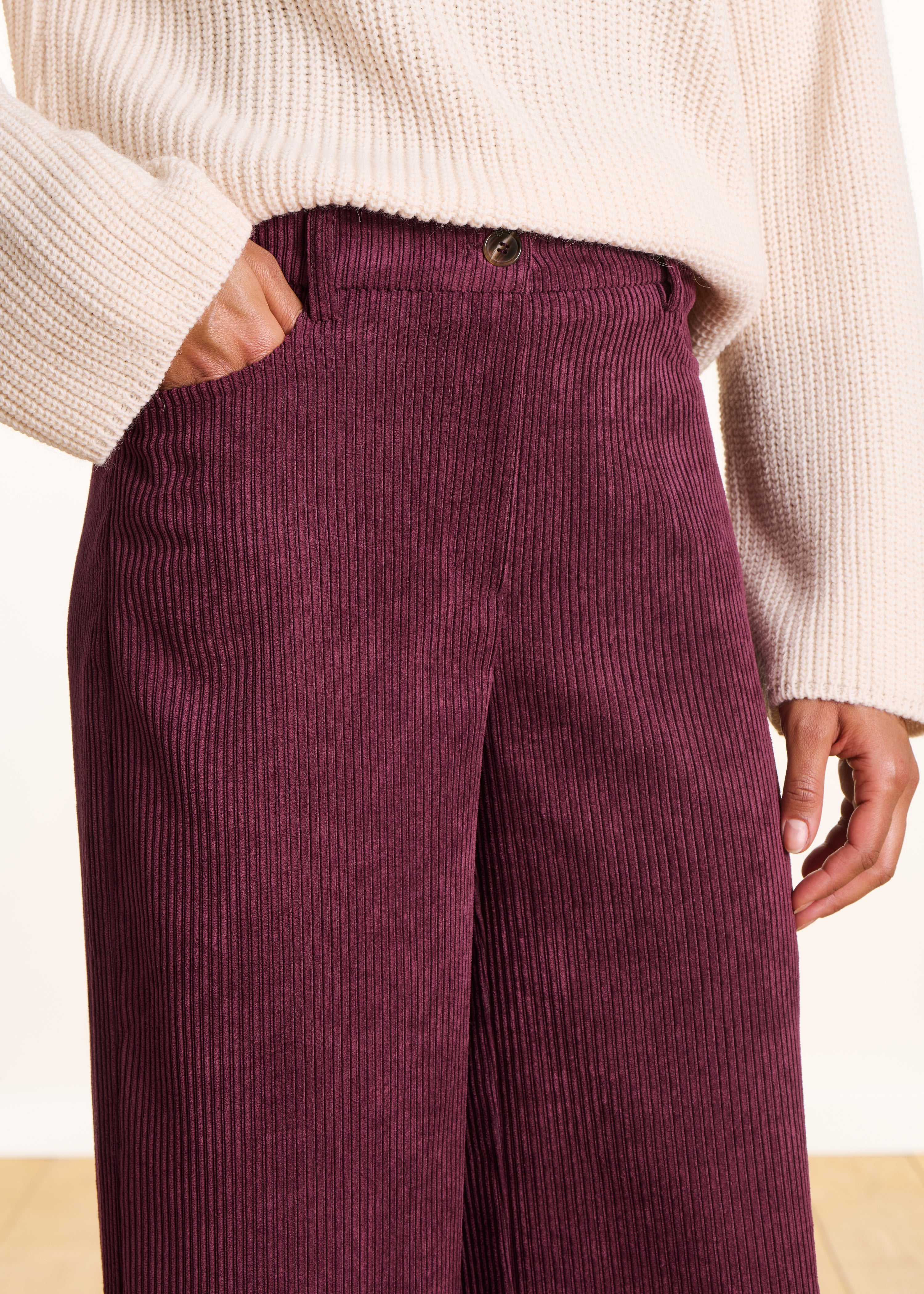 Pantaloni in velluto bordeaux a gamba larga