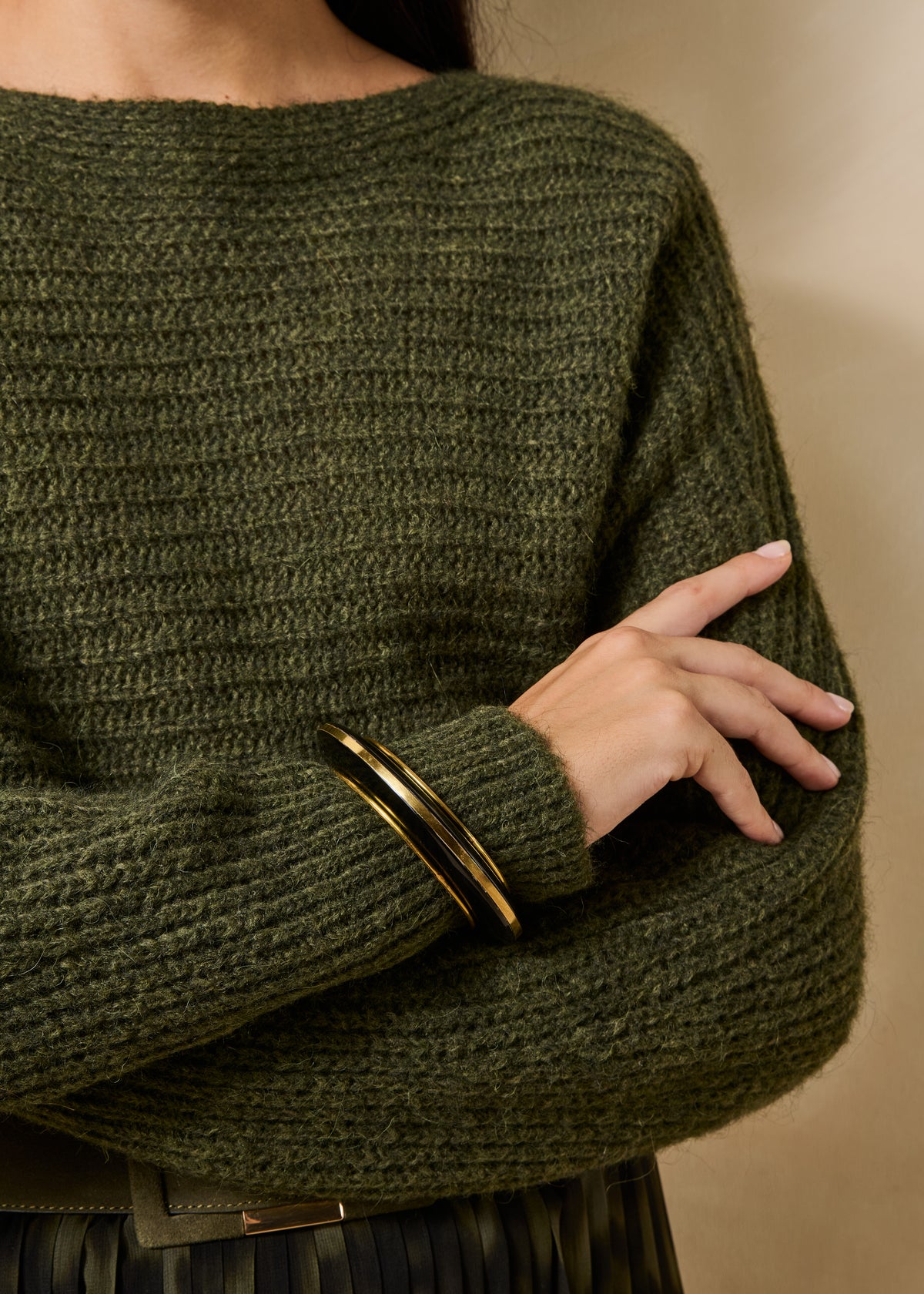 Maglione ampio kaki a maniche lunghe