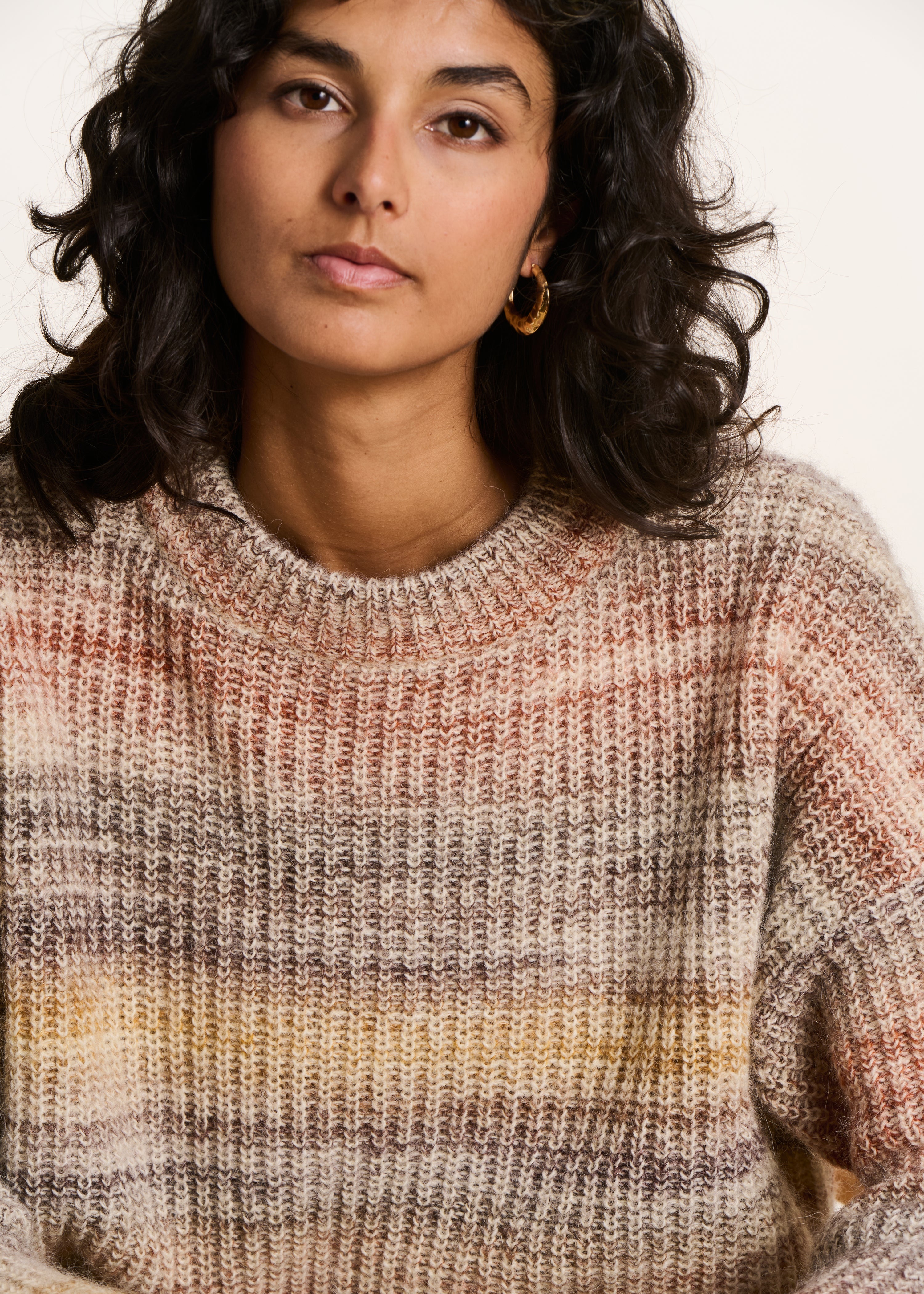 Beige round neck knit sweater