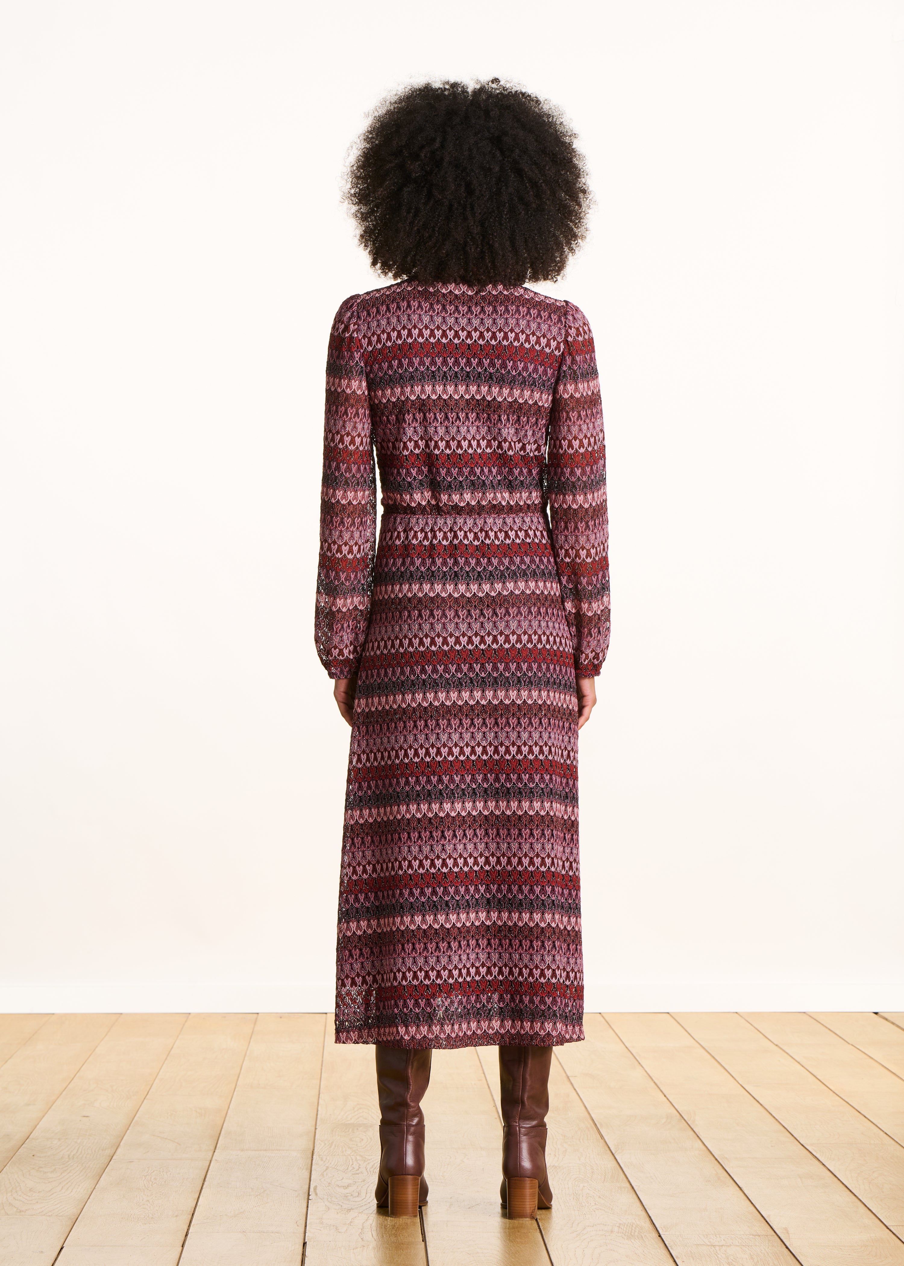 Robe longue rouge en crochet manches longues