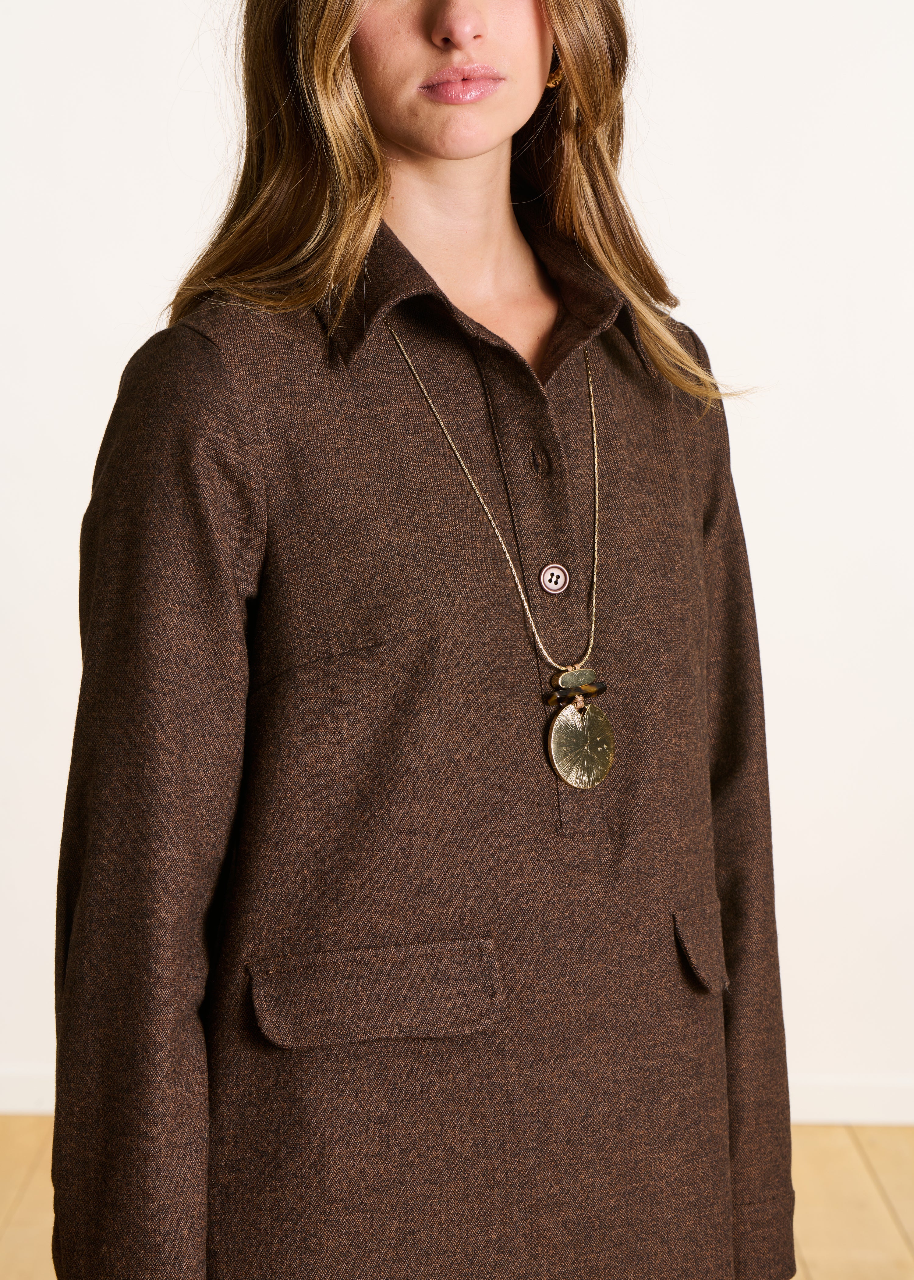 Robe chemise courte en tweed marron