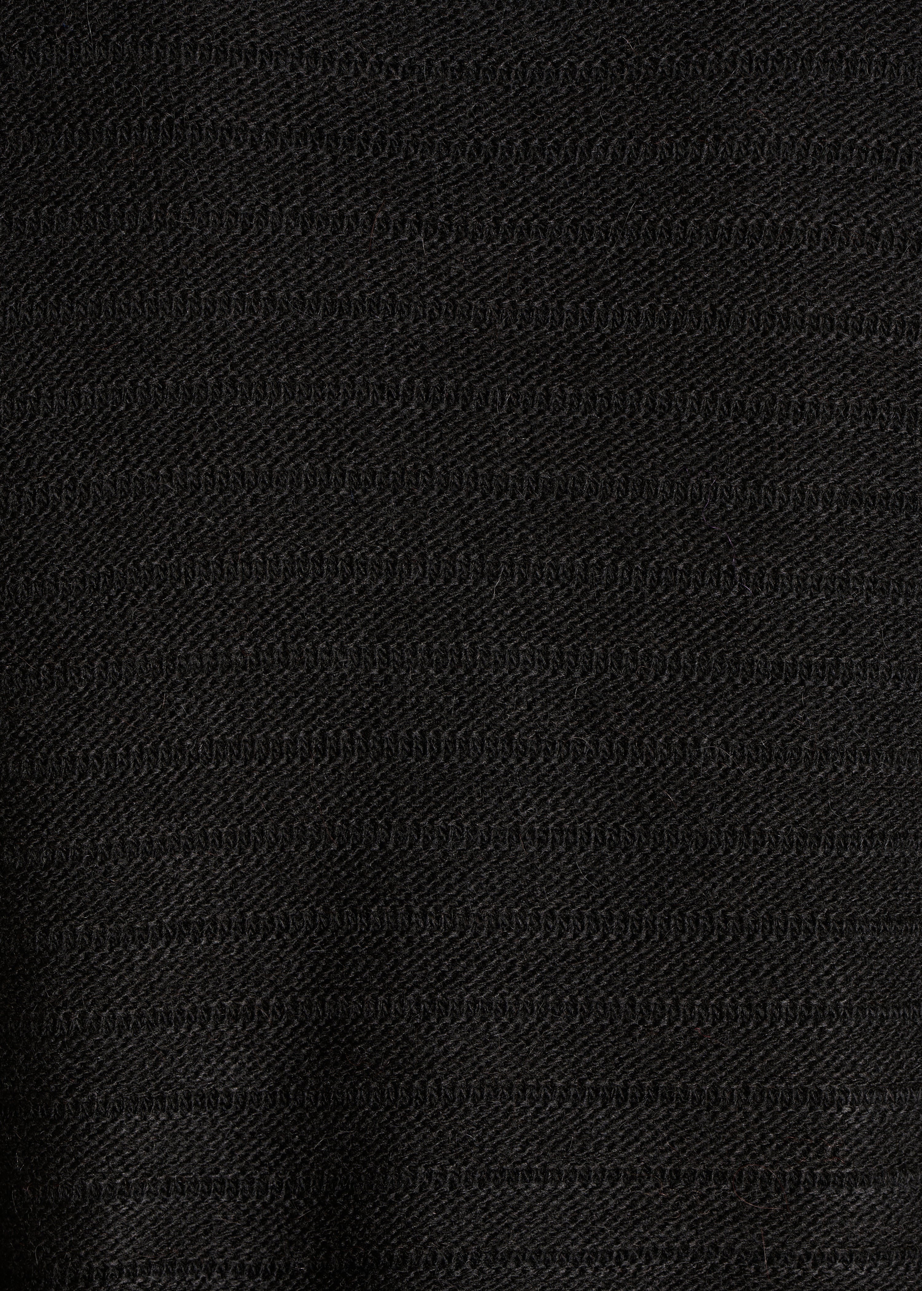 Robe courte noire en maille manches longues