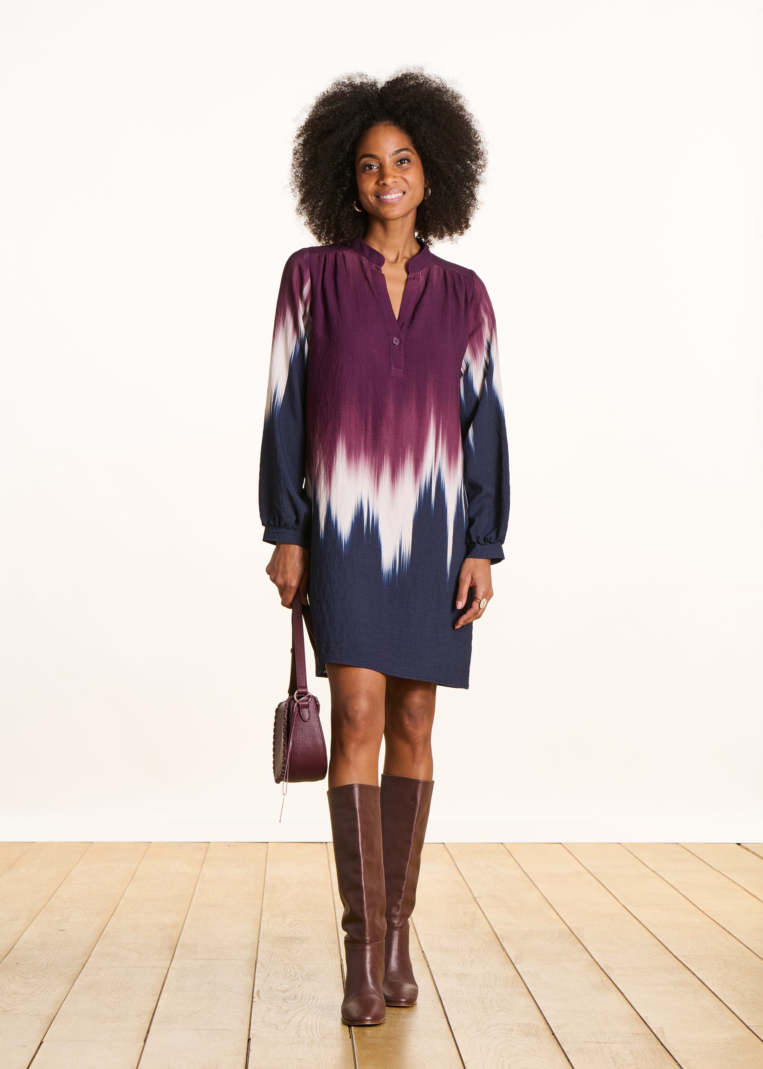 Robe courte bleu et prune à imprimé tie & dye