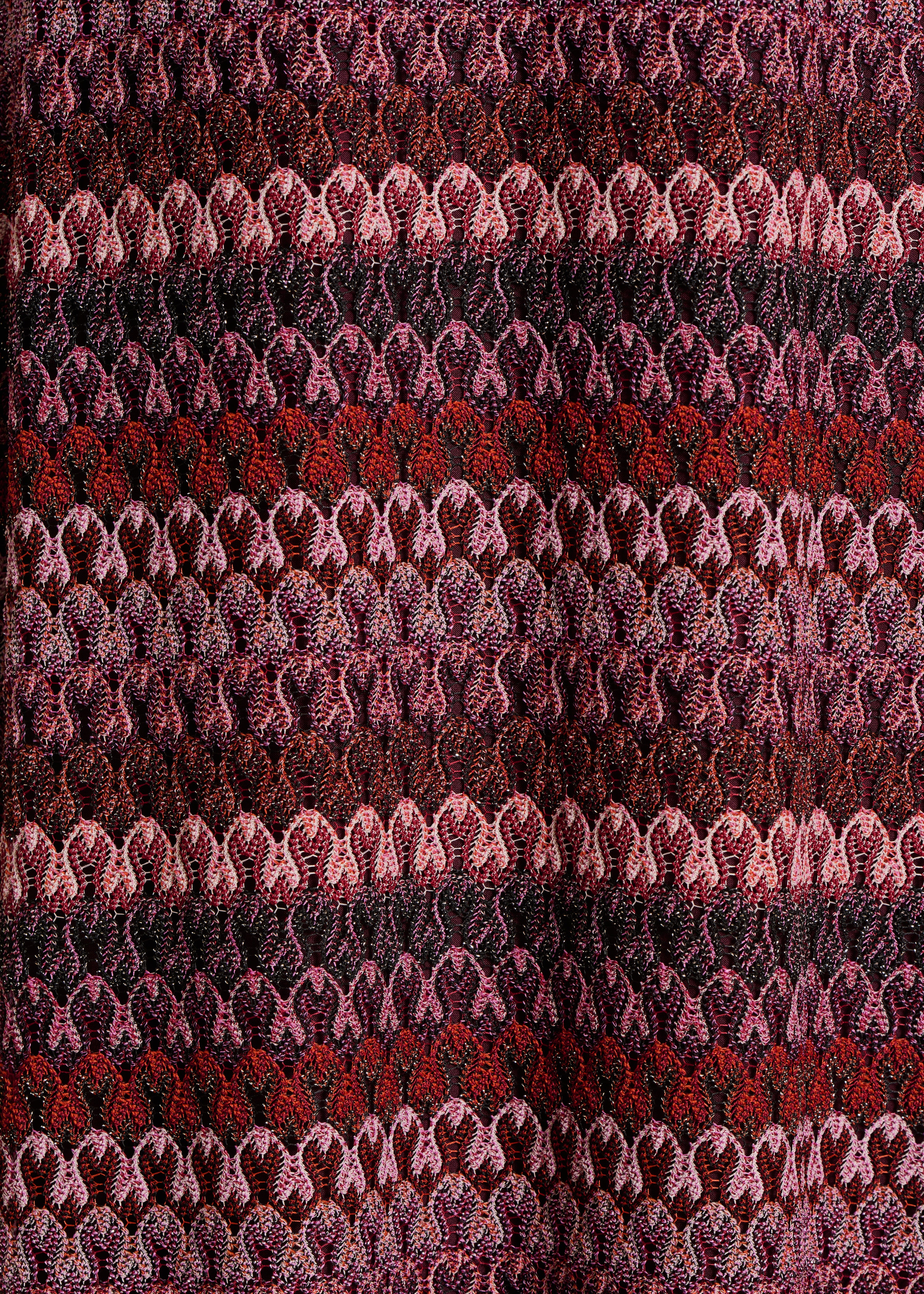 Robe longue rouge en crochet manches longues