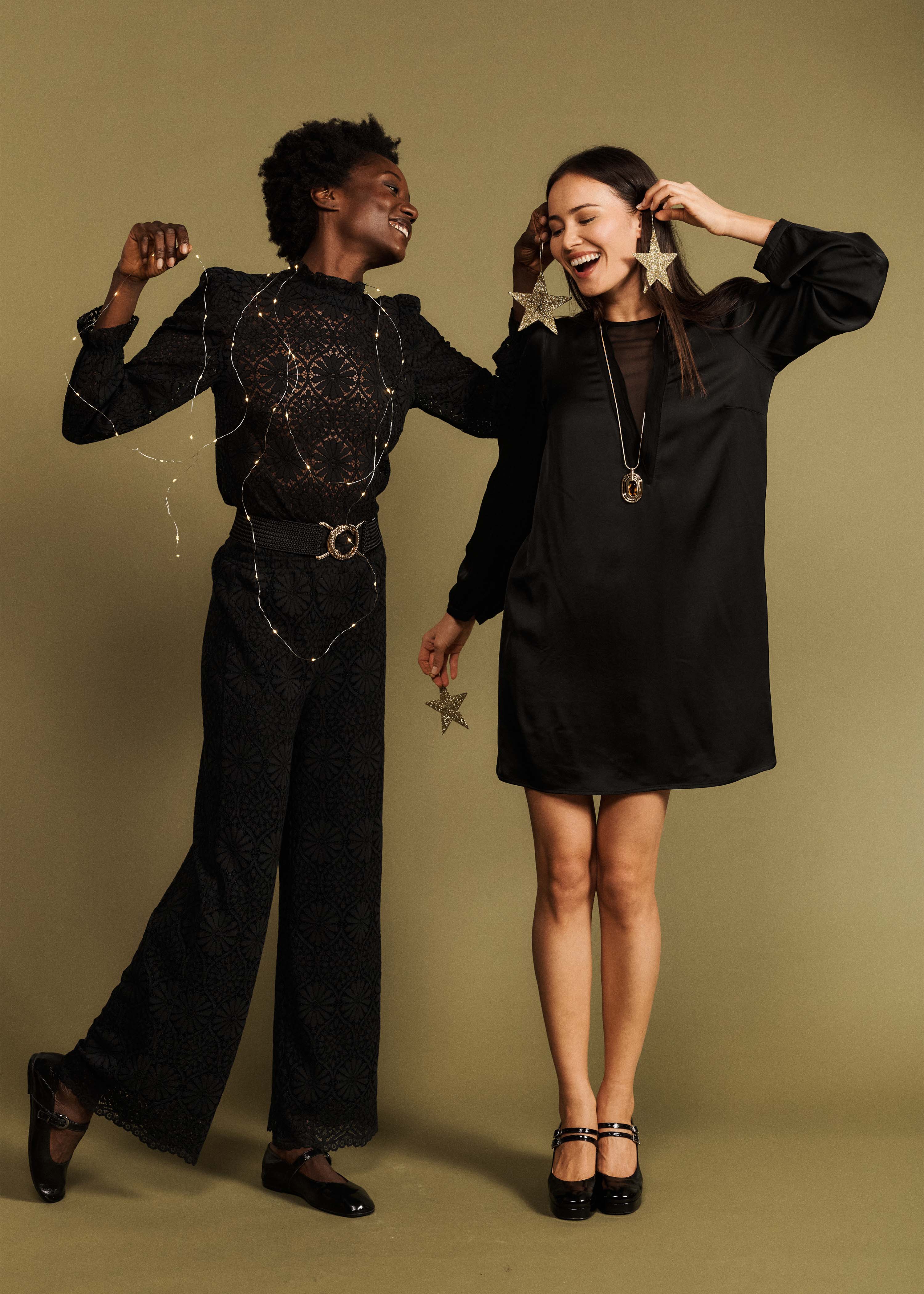 Robe courte de cérémonie en satin noir