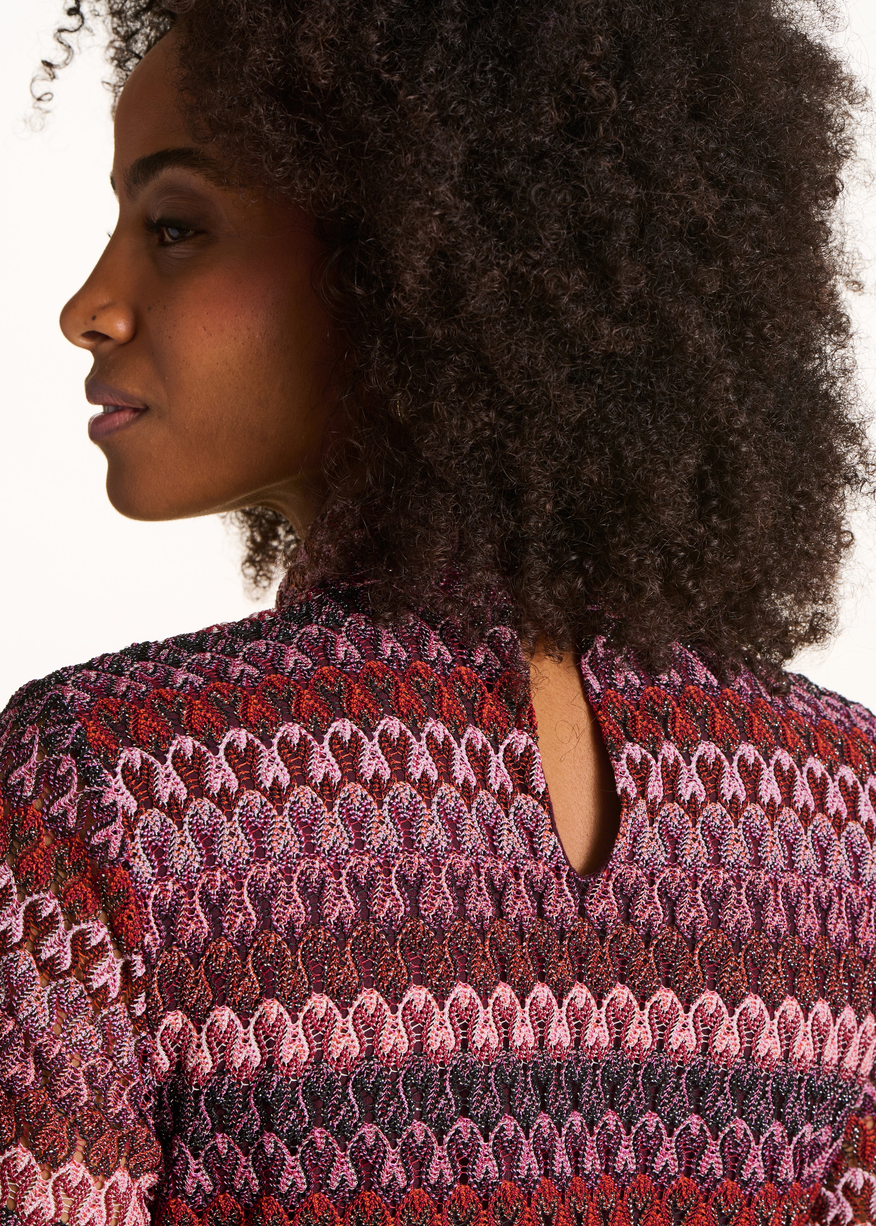 T-shirt rouge en crochet manches longues