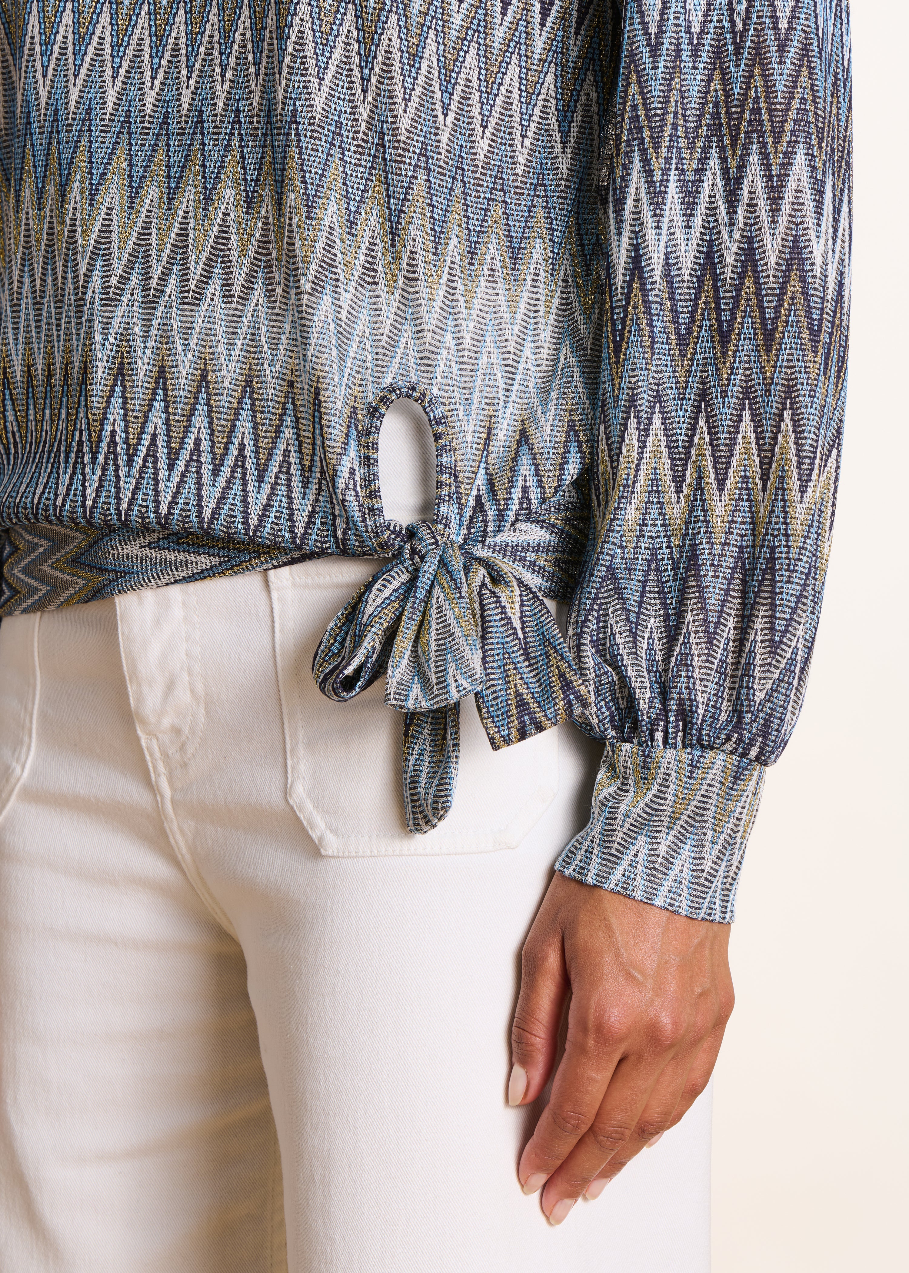 Oversized blue zigzag long sleeve T-shirt