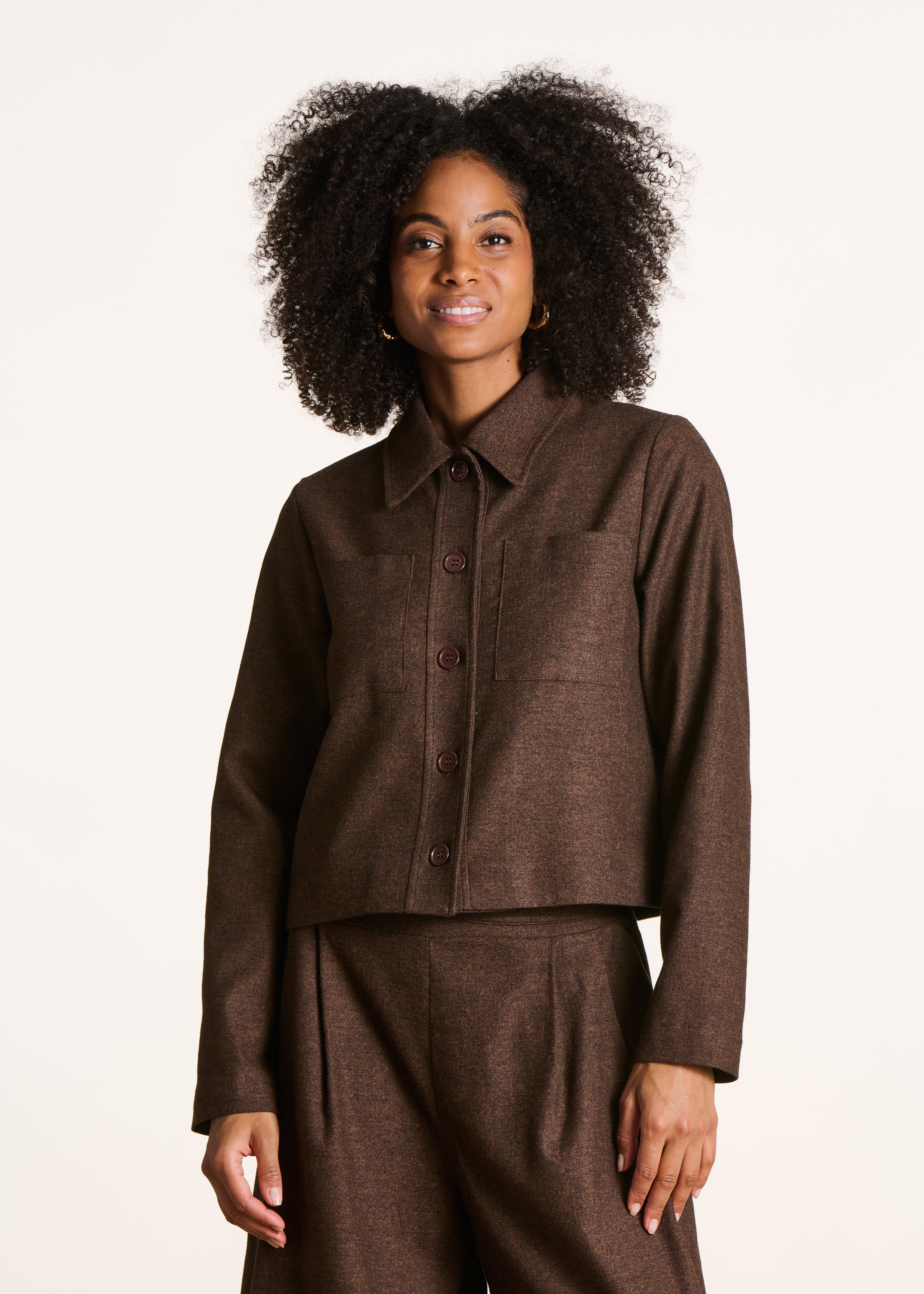 Long Manteau Bordeaux avec Costume en Tweed Marron Long Manteau Bordeaux avec Costume en Tweed Marron