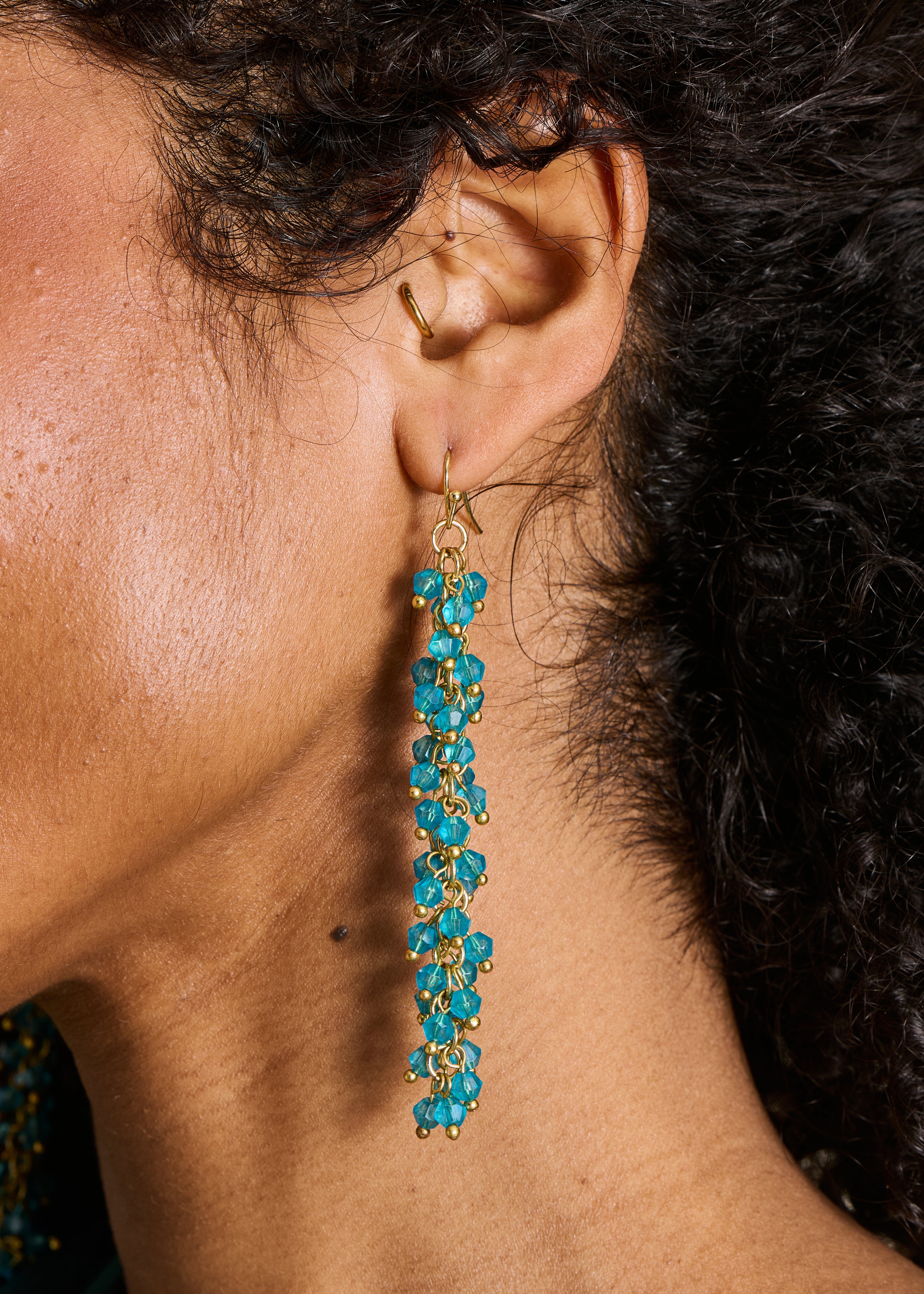 Pendientes con perlas de vidrio azules