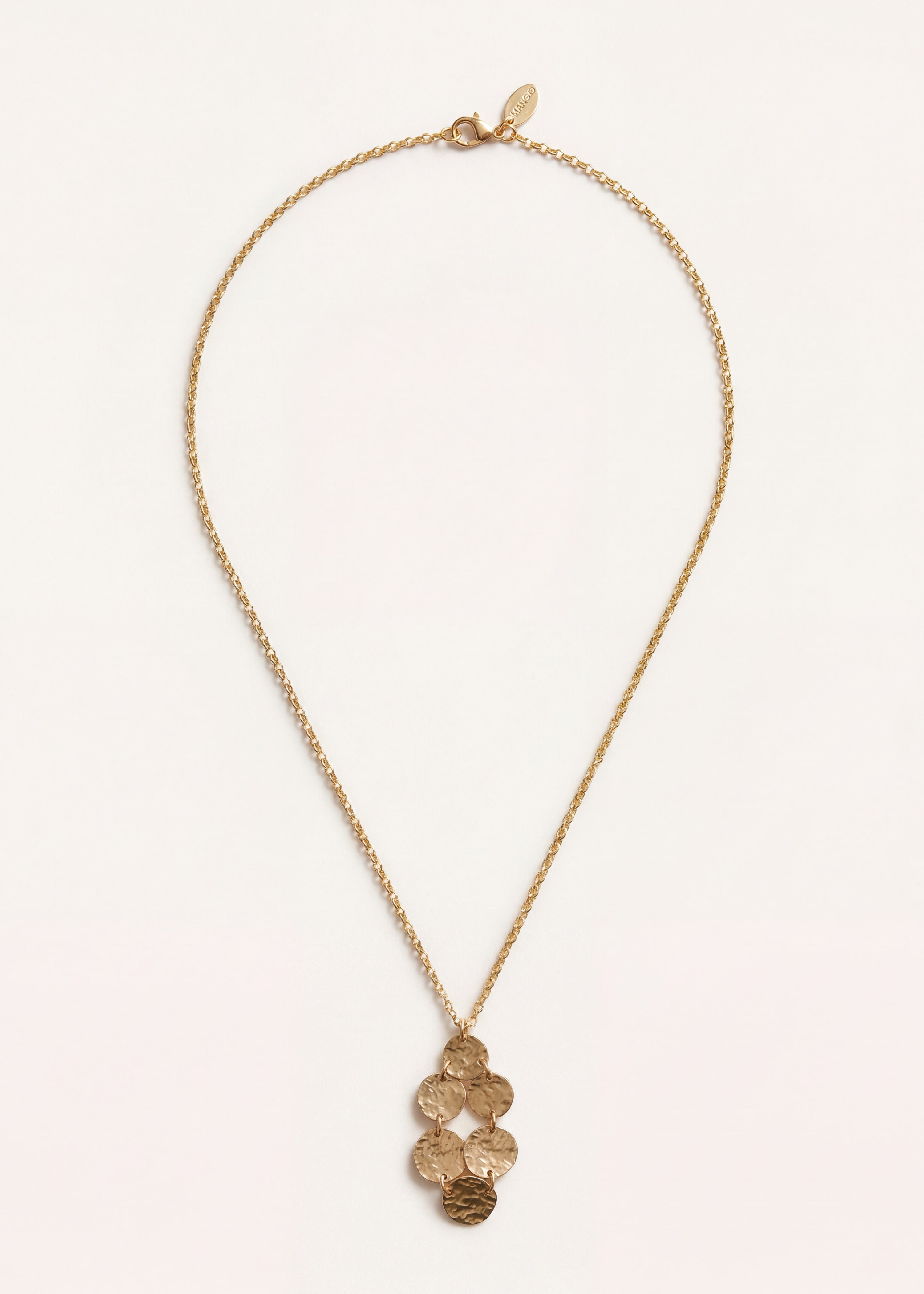 Collana dorata martellata