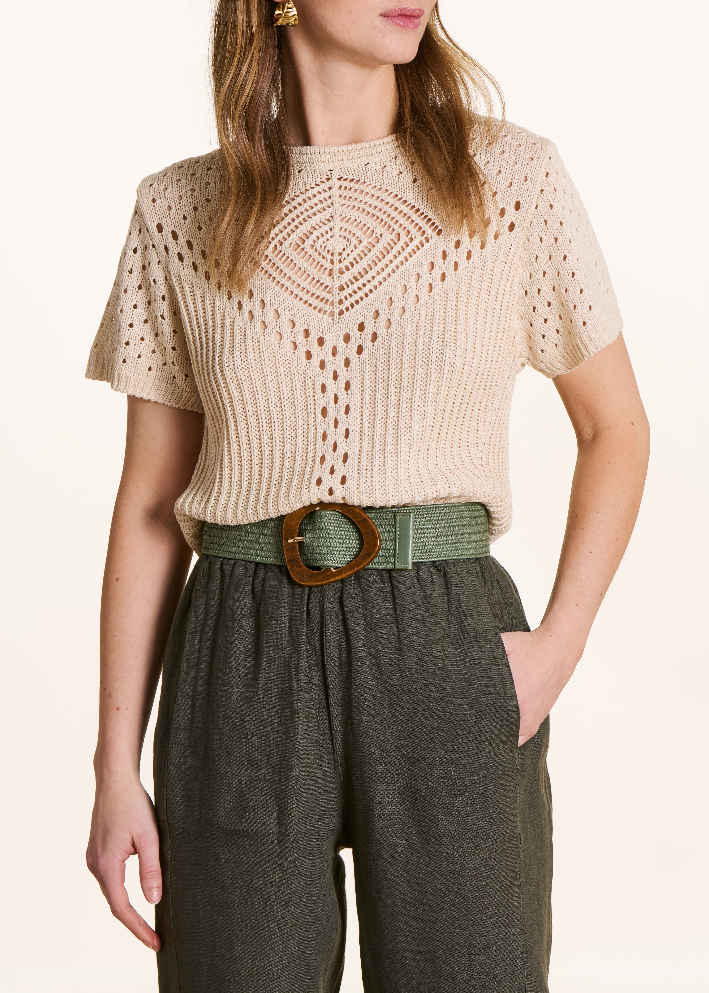 Elastischer Gürtel in Khaki mit Holzschließe