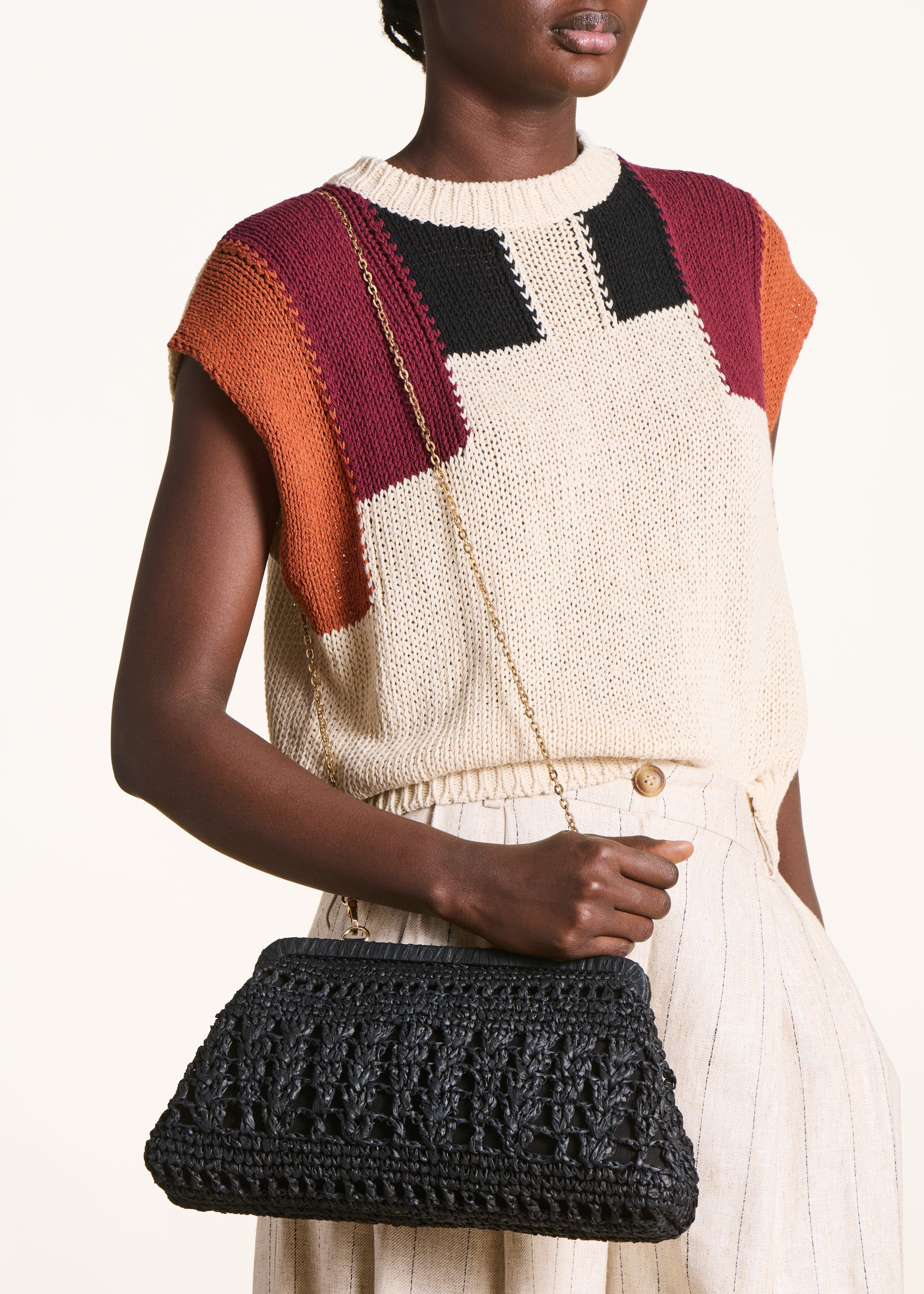 Sac besace en raphia noir