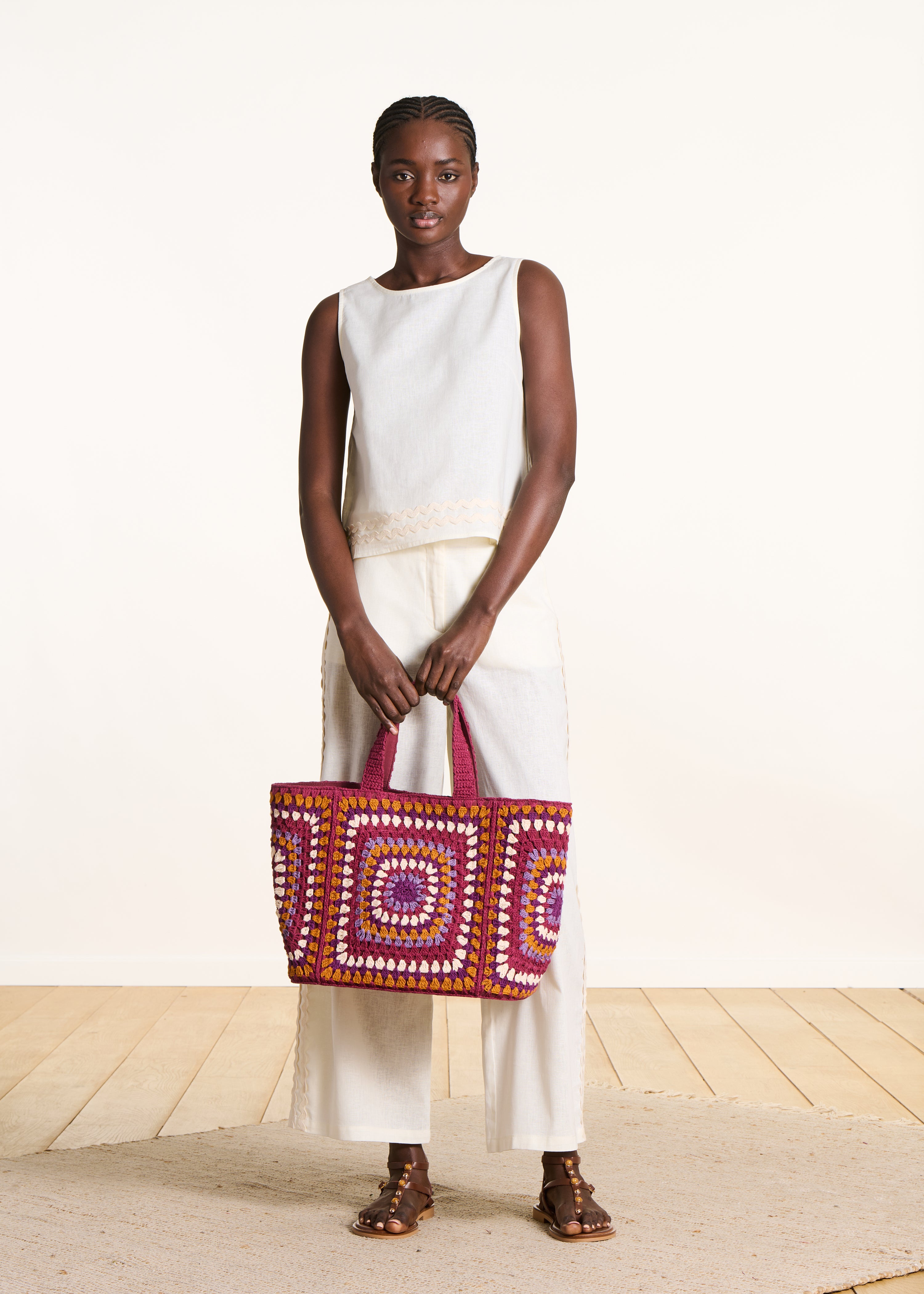 Borsa a sacco multicolore all'uncinetto in cotone